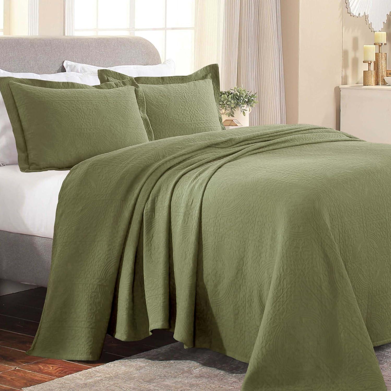 Sage Cotton Twin Bedspread Set with Pillowsham