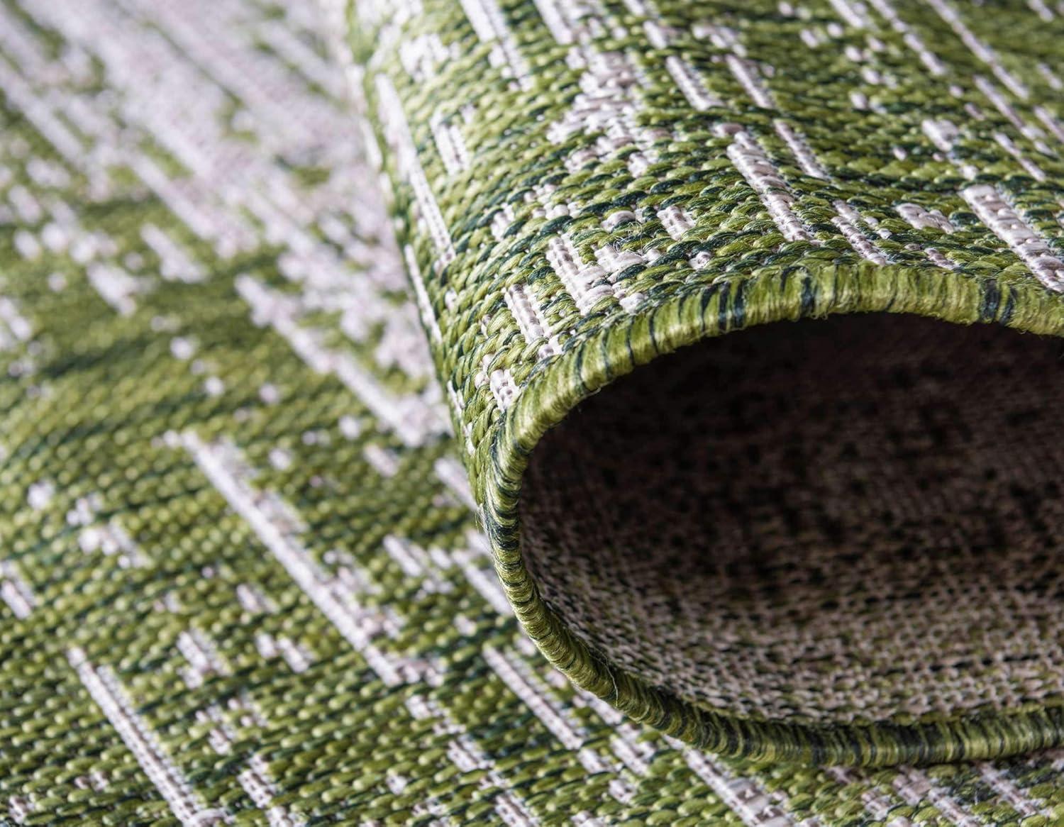 Unique Loom 5' 1 x 8' 0 Rectangle Indoor/Outdoor Modern Green Area Rug
