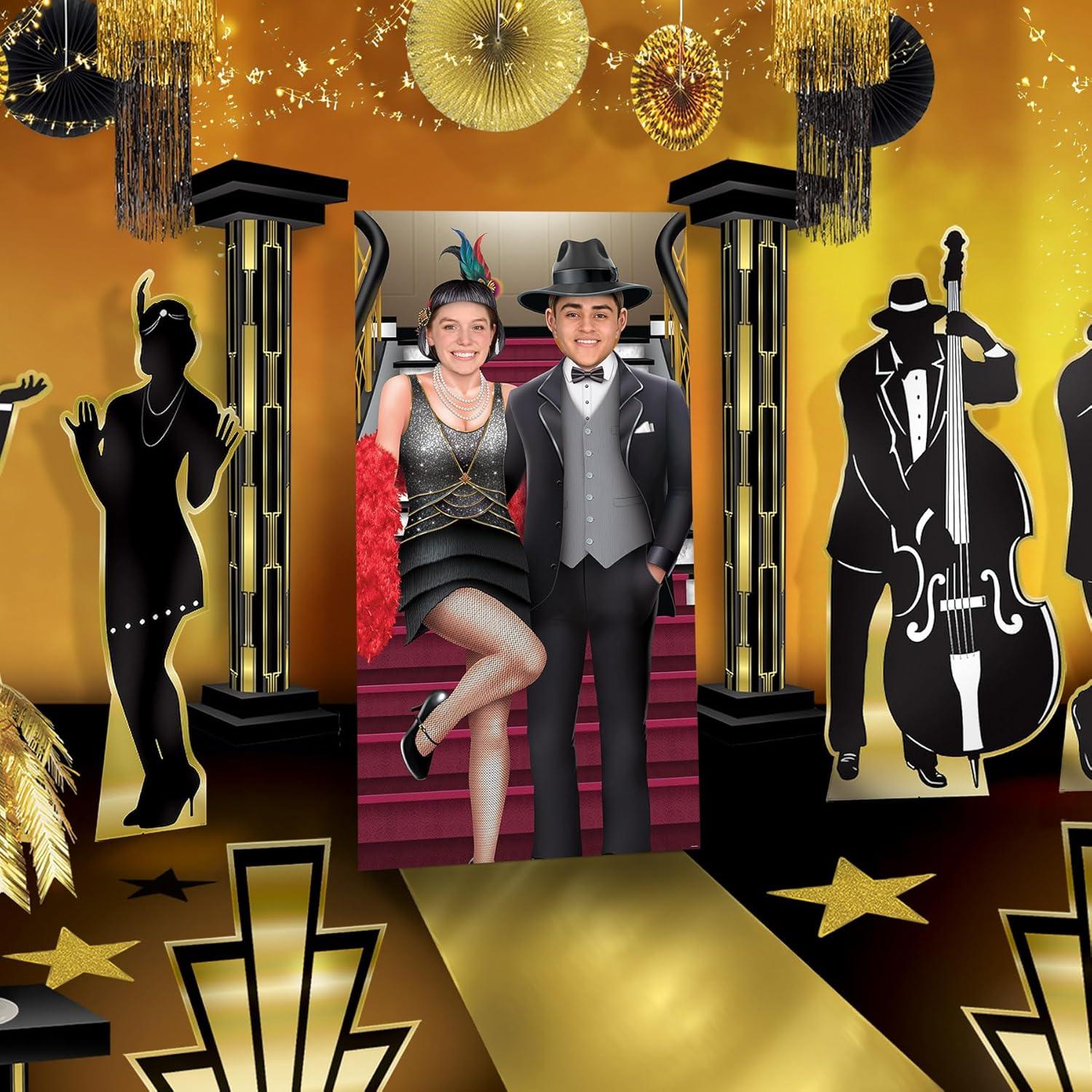 Roaring 20's Couple Photo Prop Stand-Up in Black and White