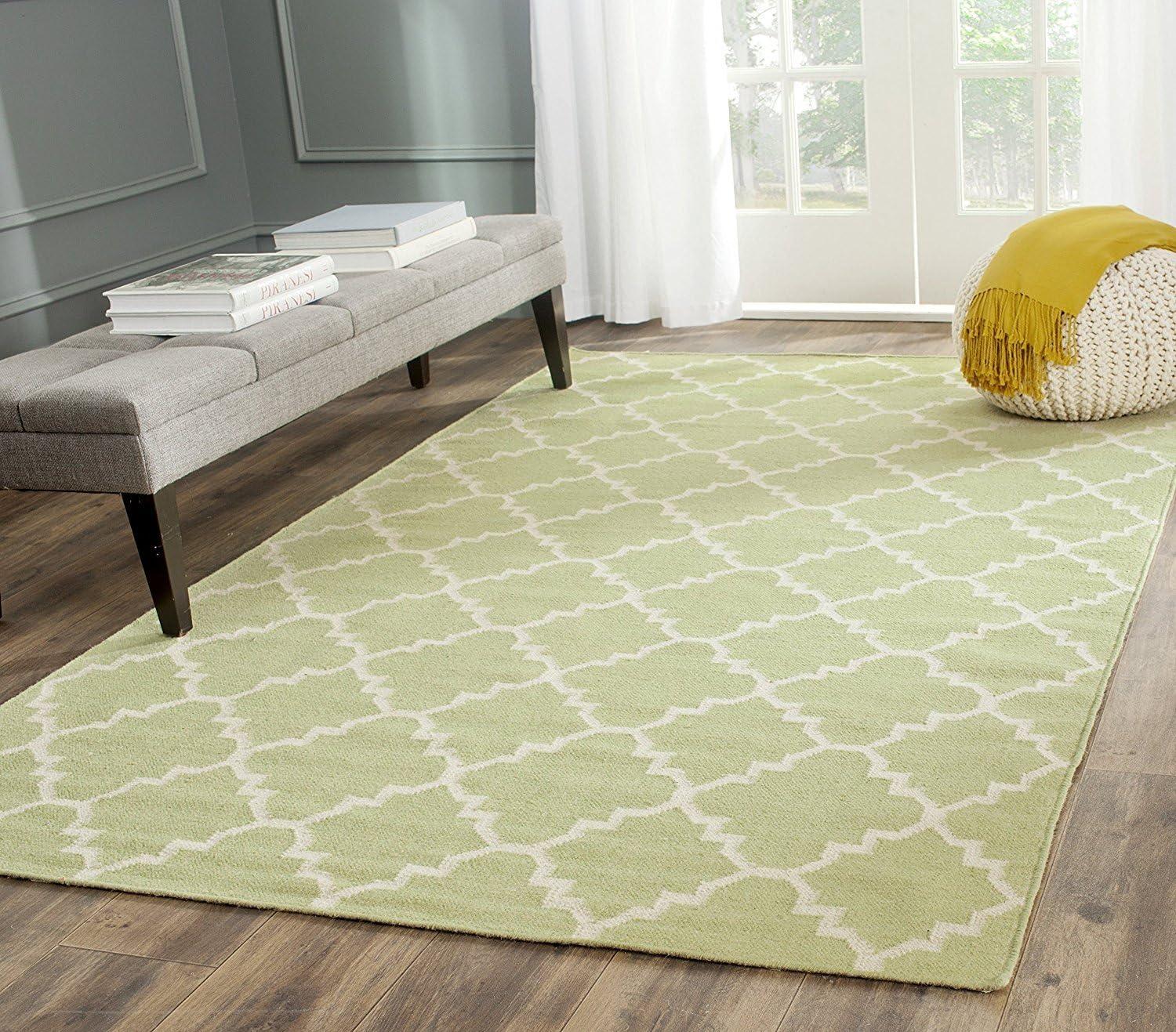 Ivory and Light Green Geometric Wool Flatweave Rug, 3' x 5'