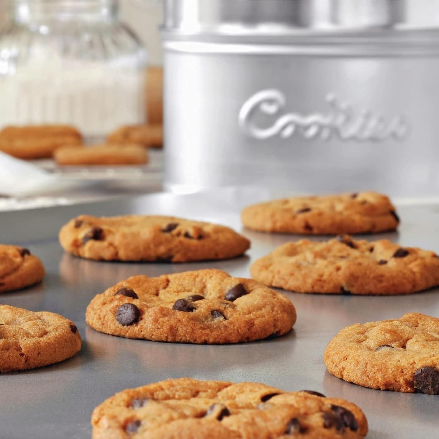 Baker's Secret 18"x13" Pure Aluminum Cookie Sheet, 100% Recycled Aluminum, Baking Sheet Cookie Sheets for Baking, 0.8mm Extra Thick Baking Pan, Commercial Grade, The Natural Aluminum Collection