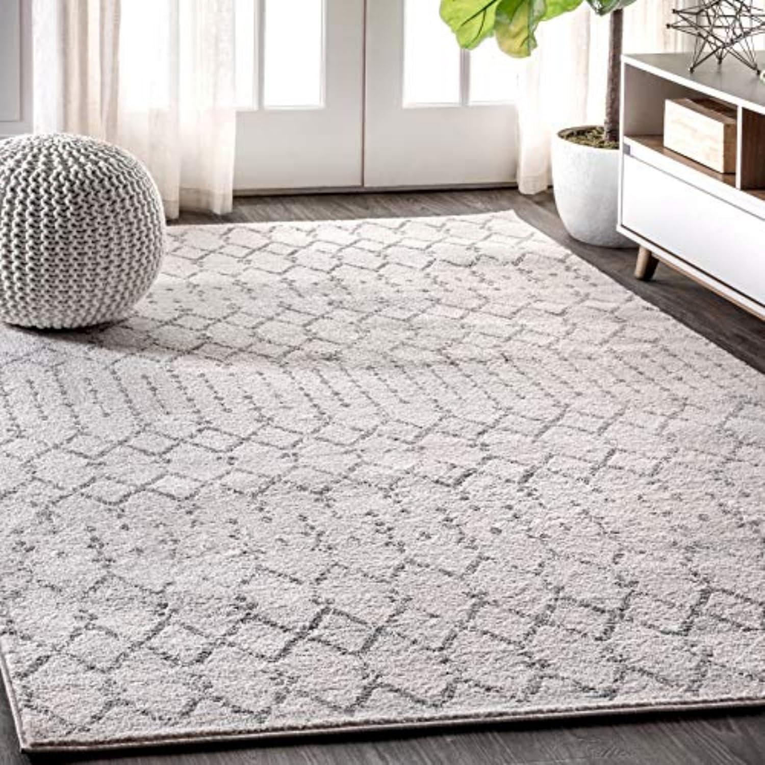 JONATHAN Y Moroccan inspired HYPE Boho Vintage Diamond Cream/Gray 3 ft. x 5 ft. Area Rug