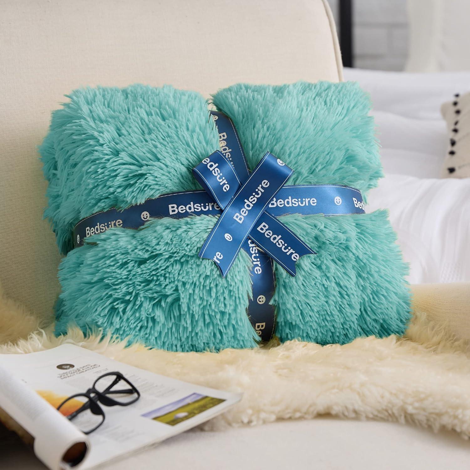 Bedsure Fluffy Green Blankets Queen Size for Bed, Thick Sherpa Faux Fur Fleece Fuzzy Plush Winter Warm Heavy Soft Full Queen Blankets, Bedroom Decor Green Gifts Cozy Gifts for Women Men, 90x90