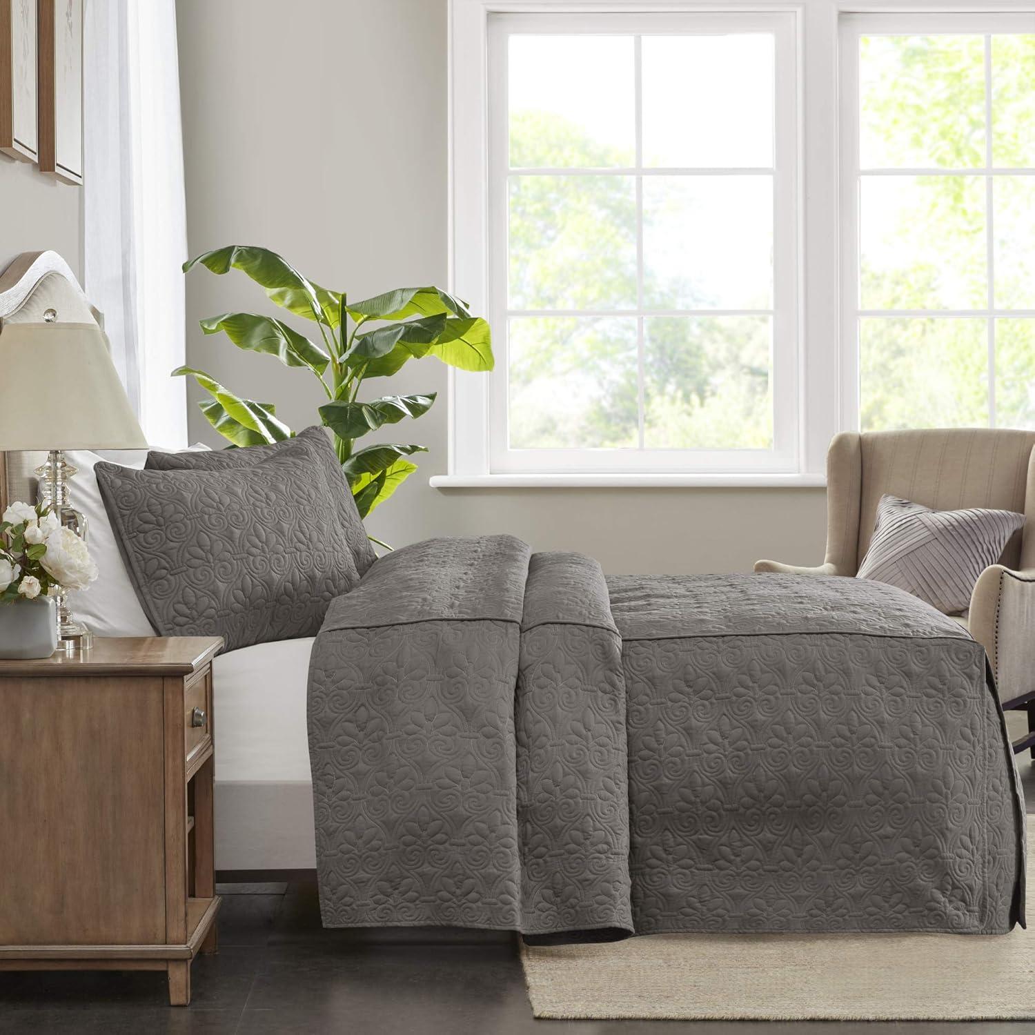 Madison Park Quebec 3 Piece Split Corner Pleated Quilted Bedspread