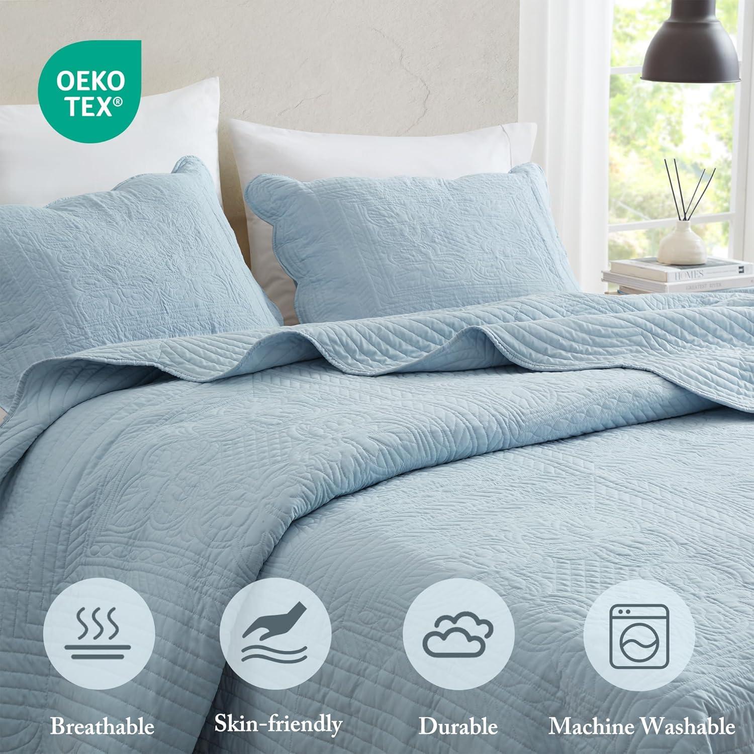 Tuscany Scalloped Edge Quilt Set