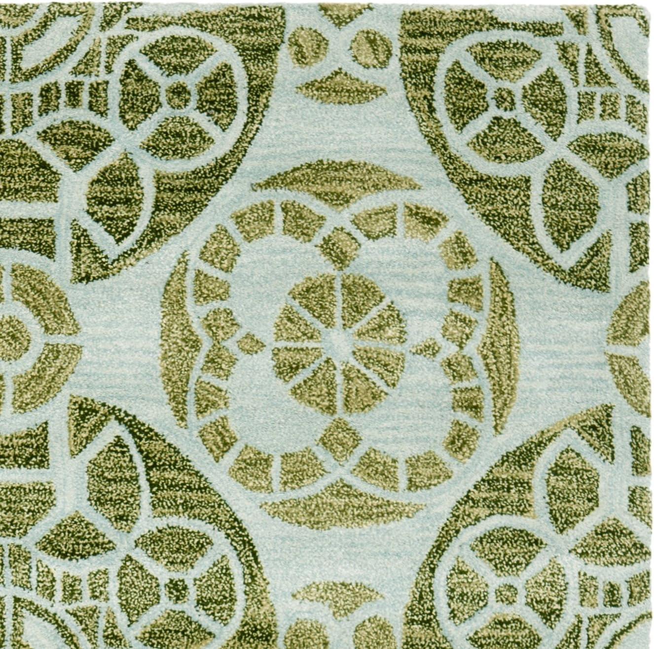 Wyndham WYD376 Hand Tufted Area Rug  - Safavieh