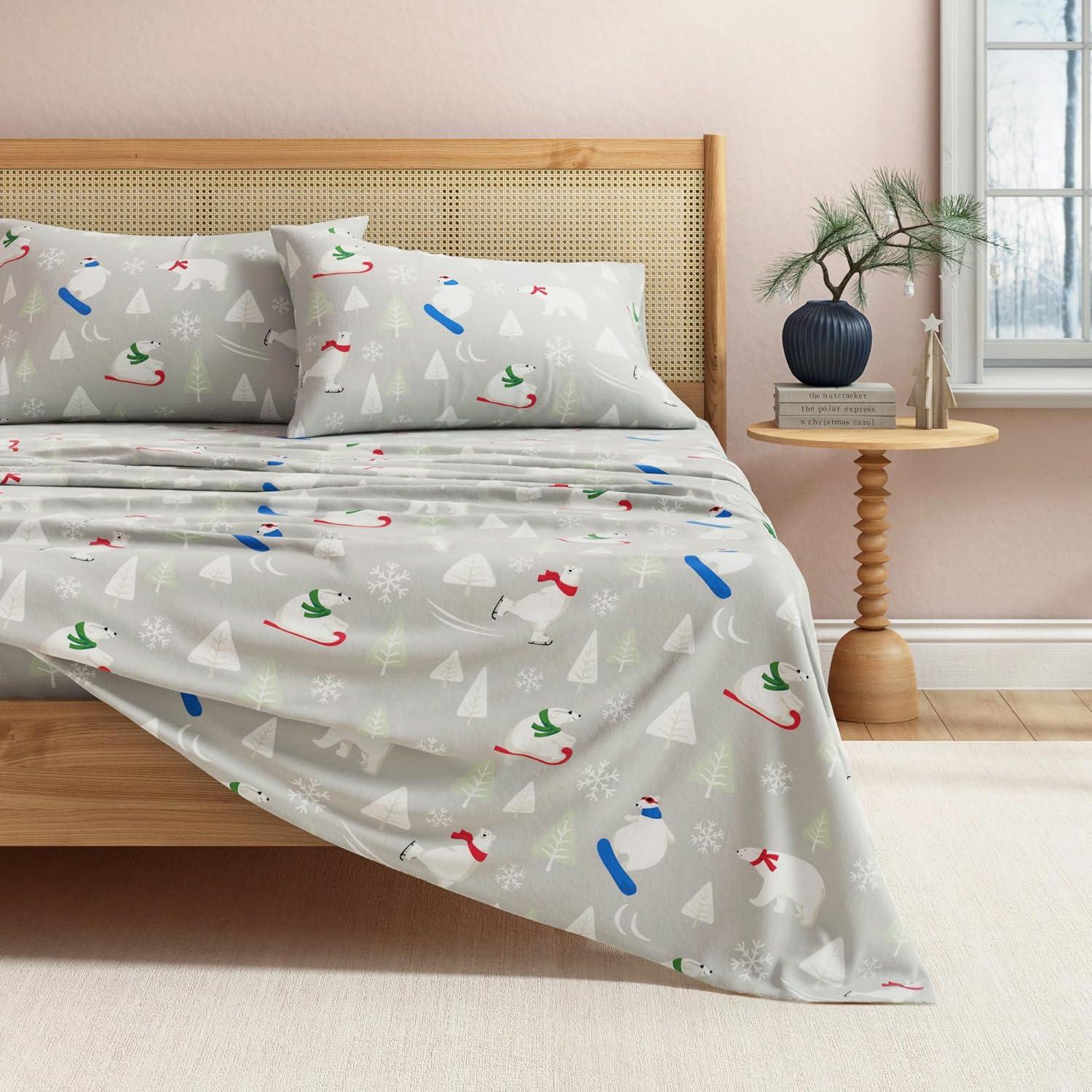 FreshFolds 100% Turkish Cotton Holiday Printed Flannel Sheet Set