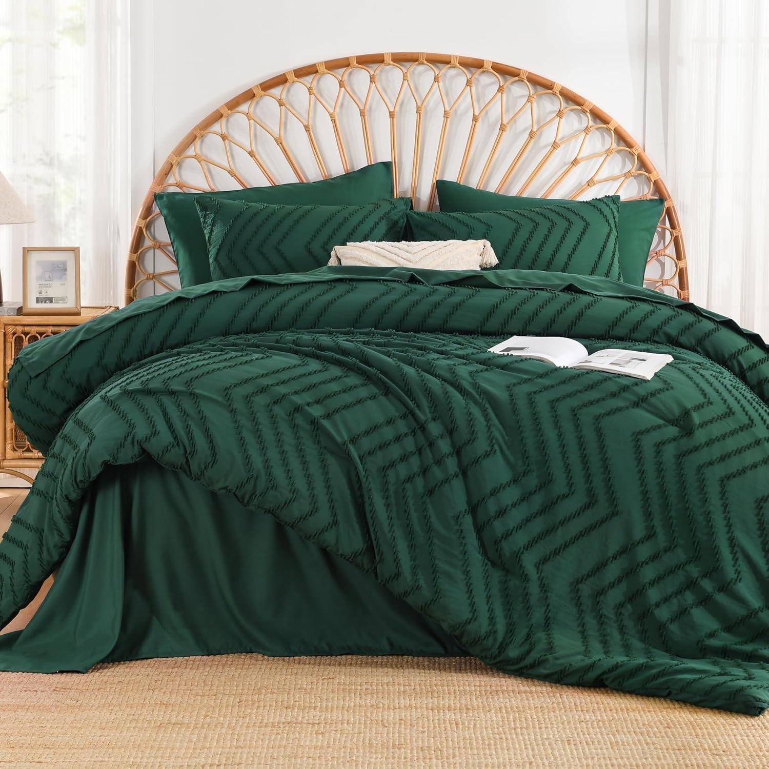 Andency Emerald Dark Green Comforter Set Full, Bed in a Bag 7 Pieces Boho Tufted Bedding Set, All Season Bed Sets with 1 Comforter, 2 Pillow Shams, 2 Pillowcases, 1 Flat Sheet, 1 Fitted Sheet