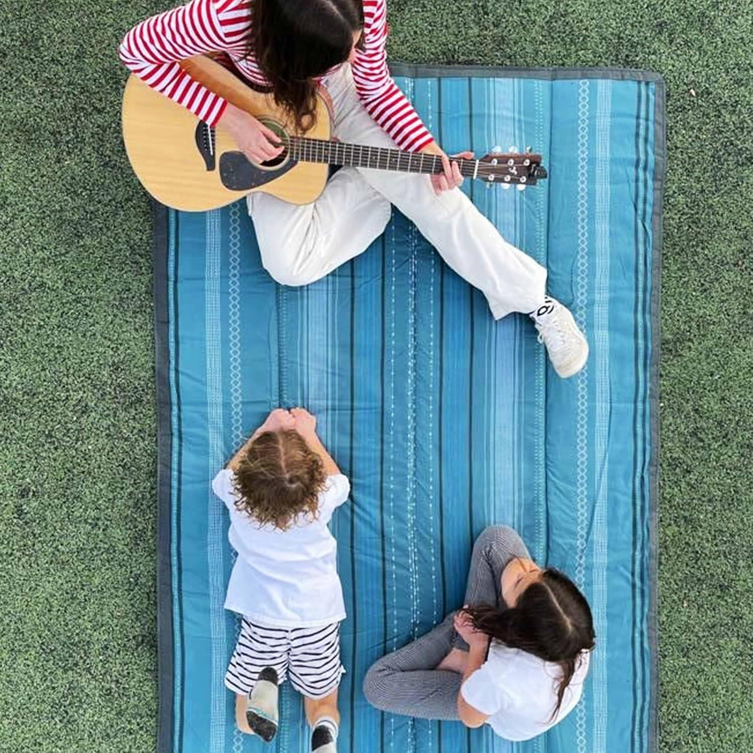 Little Unicorn Outdoor Blanket