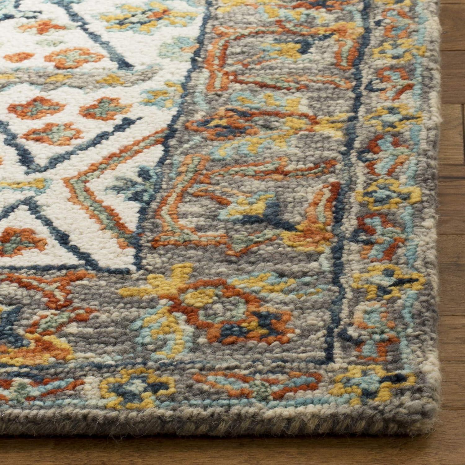 SAFAVIEH Aspen Emmalyn Oriental Area Rug, Ivory/Blue, 2'3" x 4'