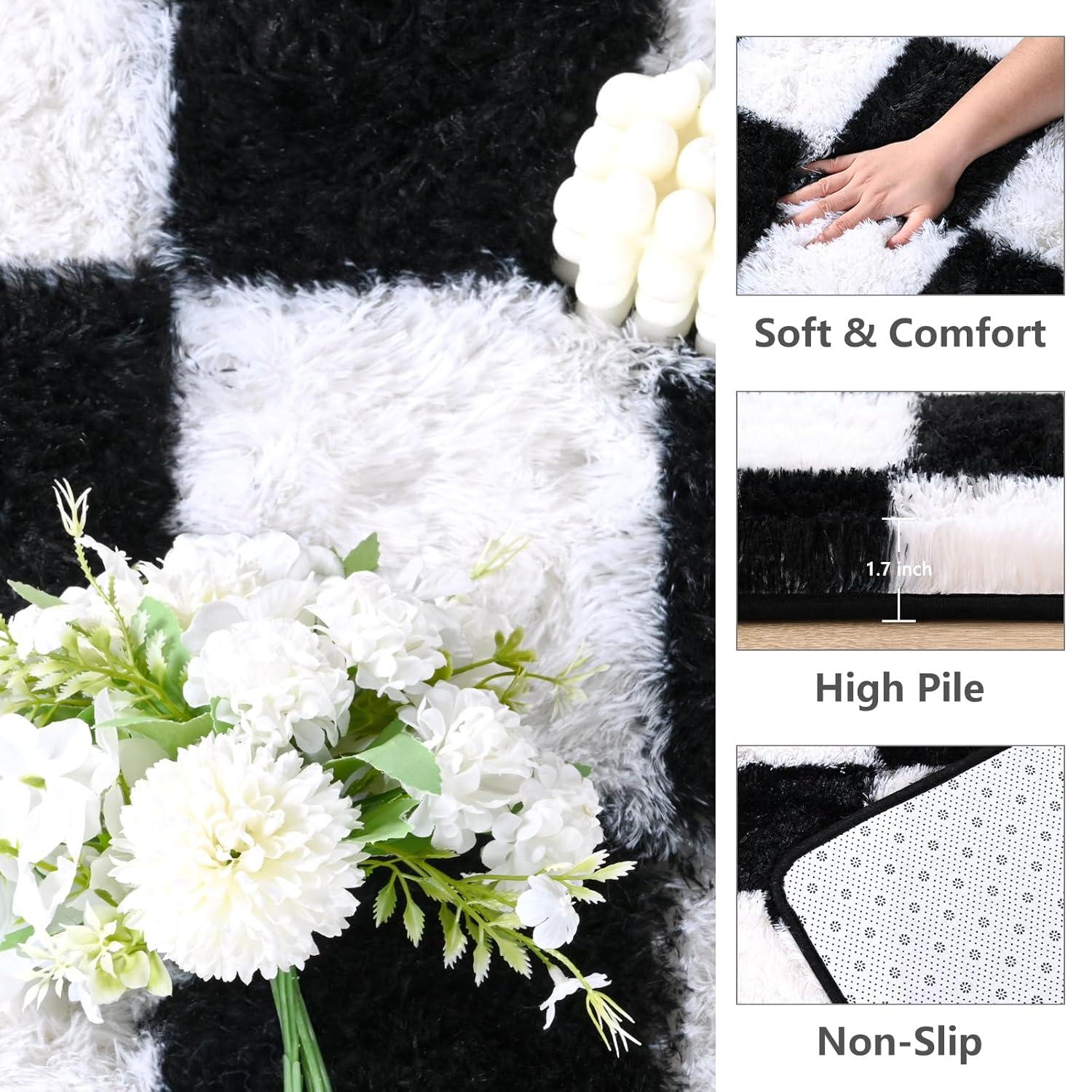 Corrigan Studio® Haylee Super Lightweight Plastic Straw Rug Checkered Black/White Outdoor Area Rug