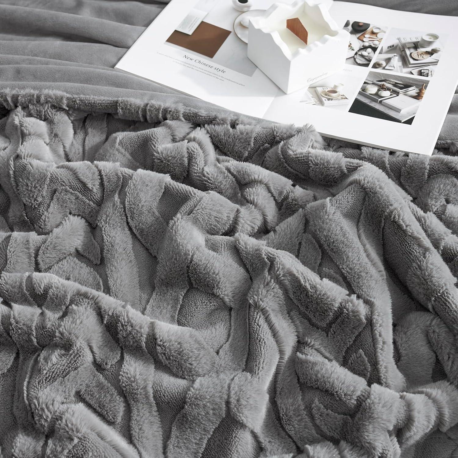 Cozy Bliss Soft Faux Fur Throw Blanket Plush Winter Blanket