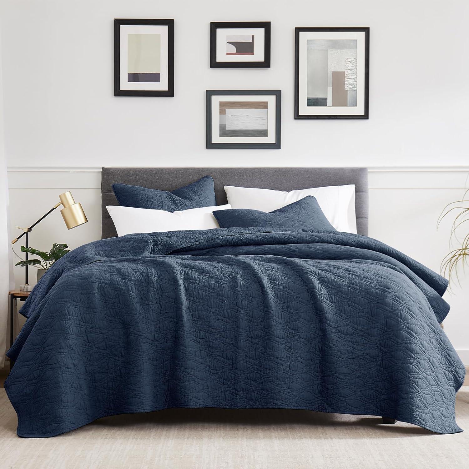 Navy Blue Twin Microfiber Quilt Set with Pillow Sham