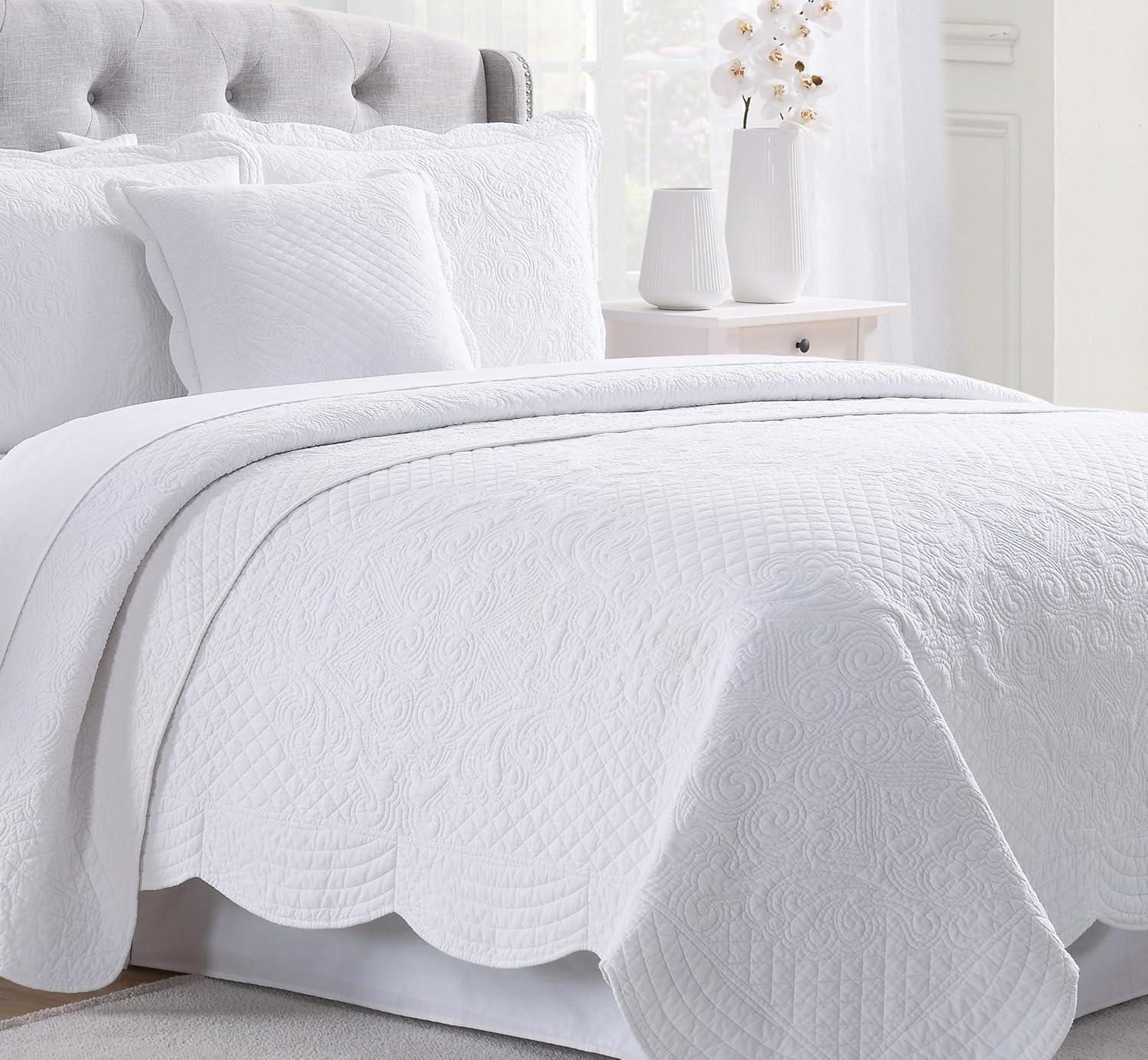 French Tile Scalloped Quilt Set Cotton Standard Quilt Set