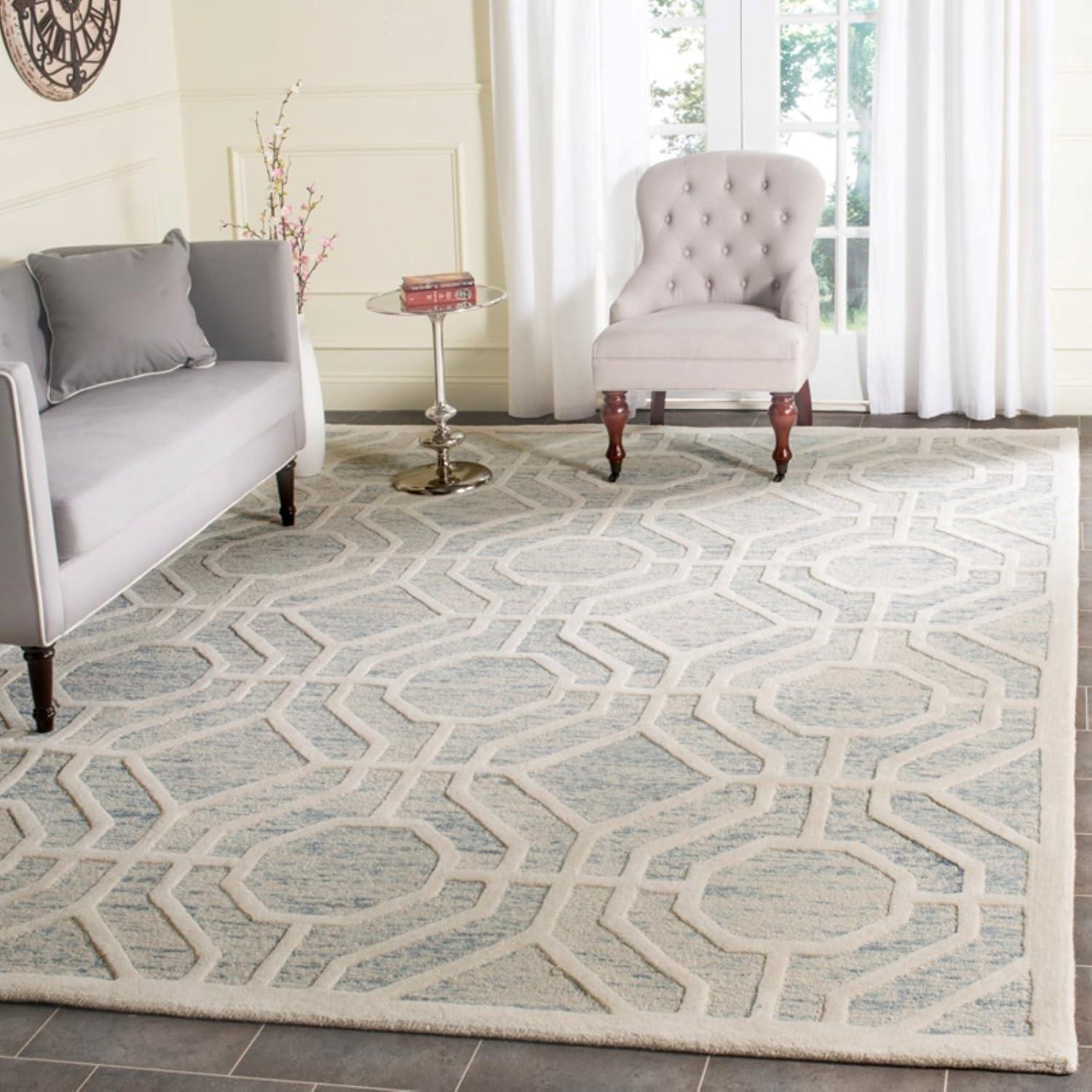 Elegant Cambridge Light Grey & Ivory 5' x 8' Hand-Tufted Wool Rug