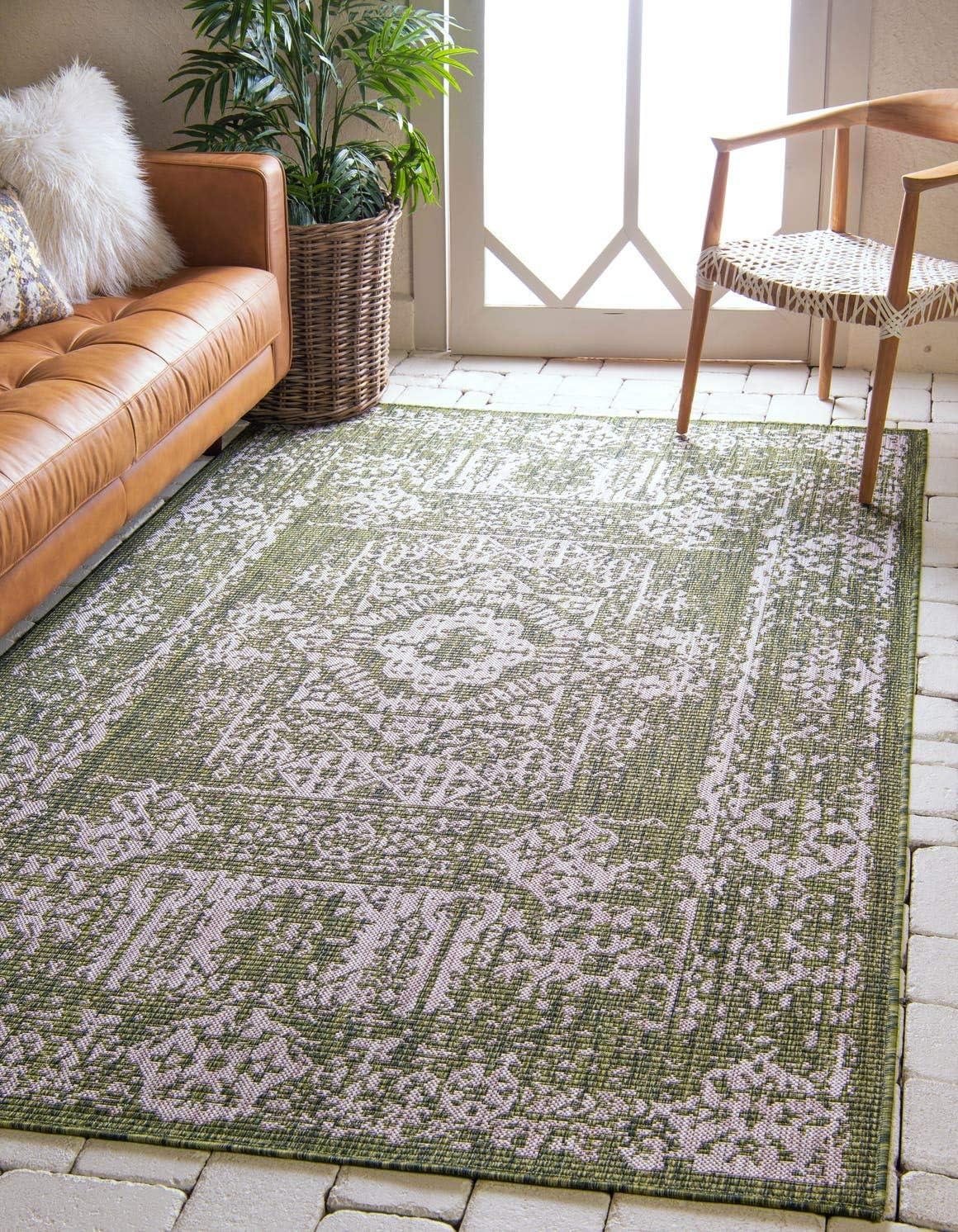 Green Synthetic Rectangular Outdoor Stain-Resistant Rug