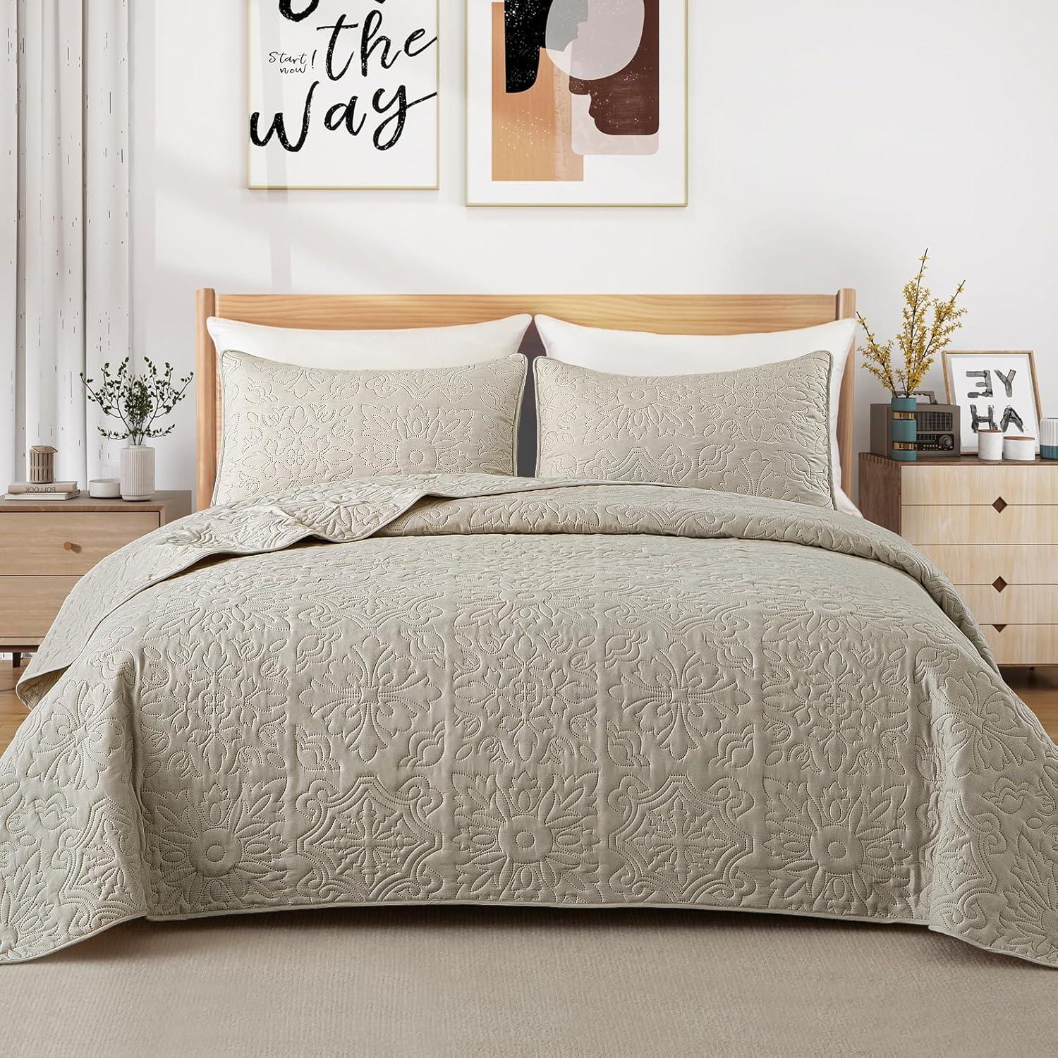 Soft Grey Reversible Microfiber King Quilt Set