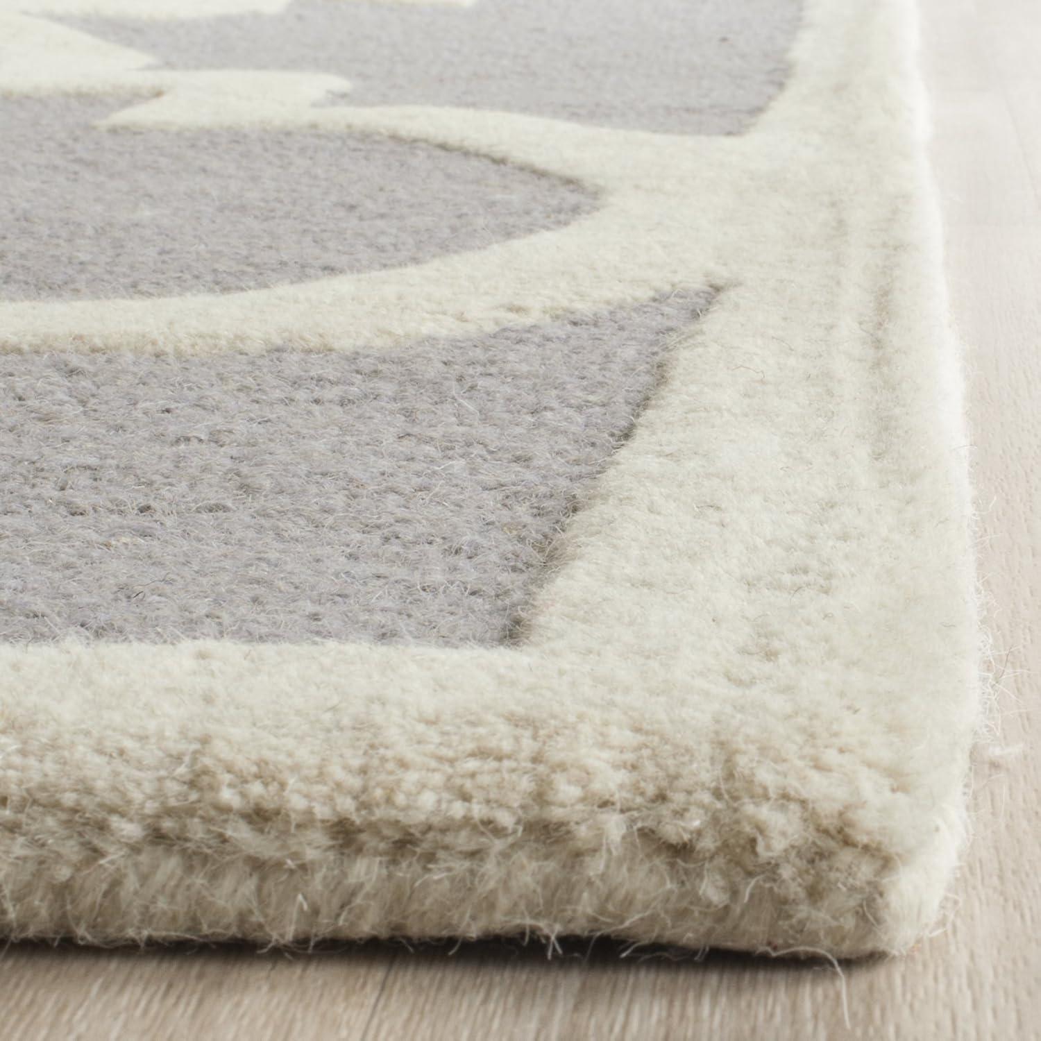 SAFAVIEH Cambridge Justine Geometric Wool Area Rug, Silver/Ivory, 10' x 10' Square