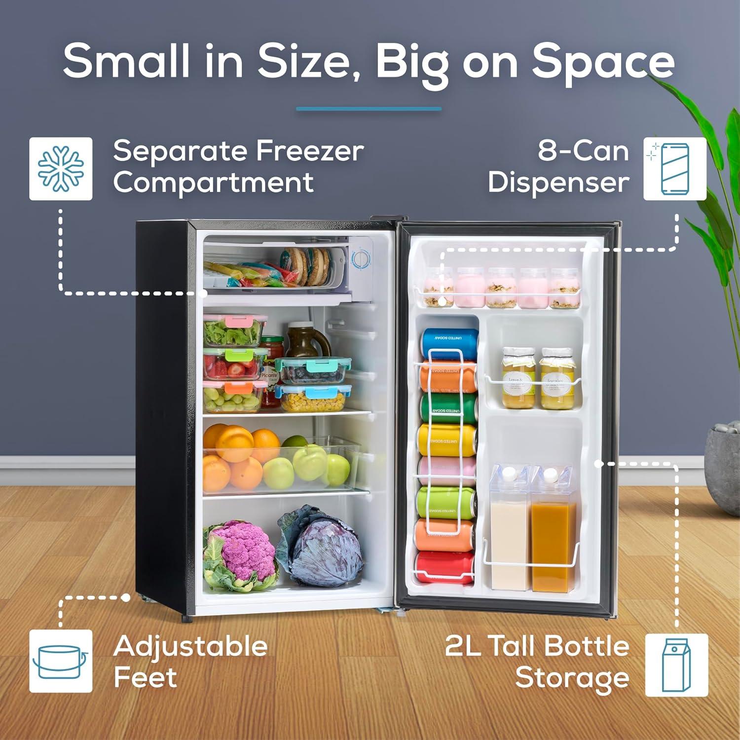 Igloo Igloo 3.2 Cubic Feet Freestanding Mini Fridge with Freezer