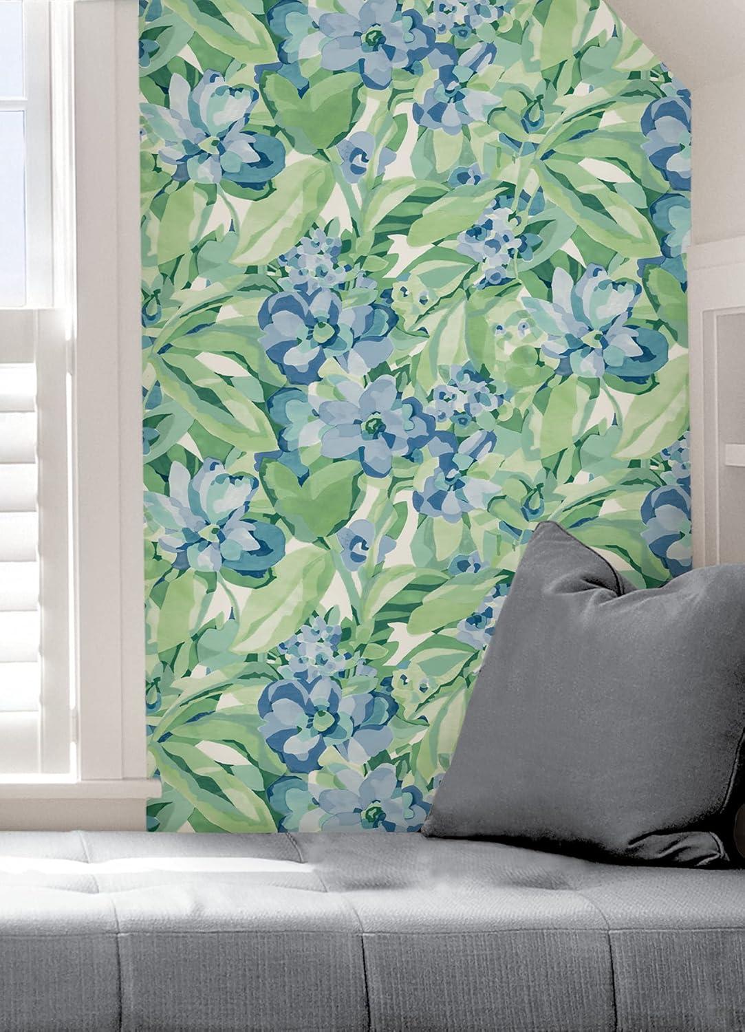 Caroline et Bettina Belles Fleurs Peel & Stick Floral Roll