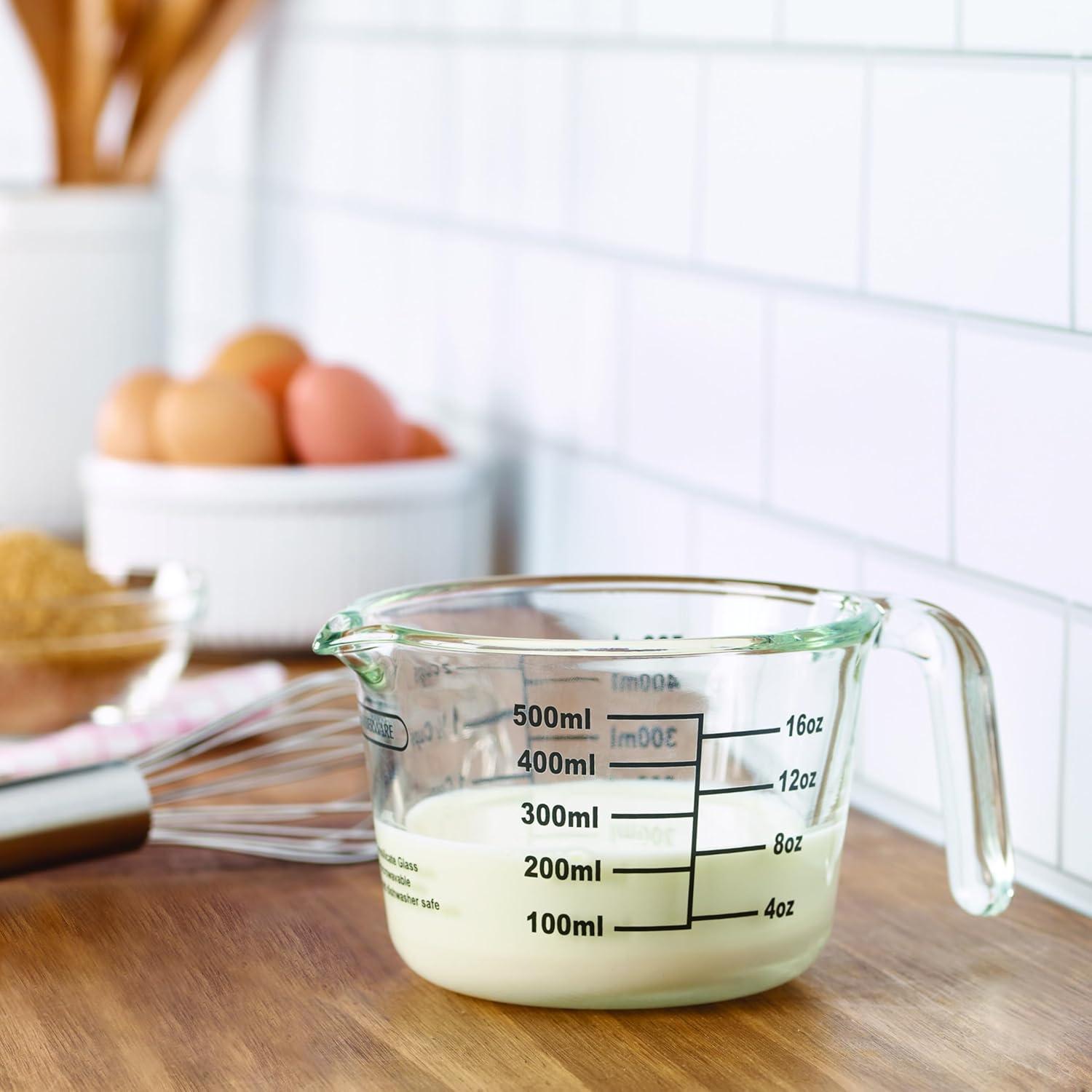 Clear Borosilicate Glass 2-Cup Measuring Cup with Easy Grip Handle