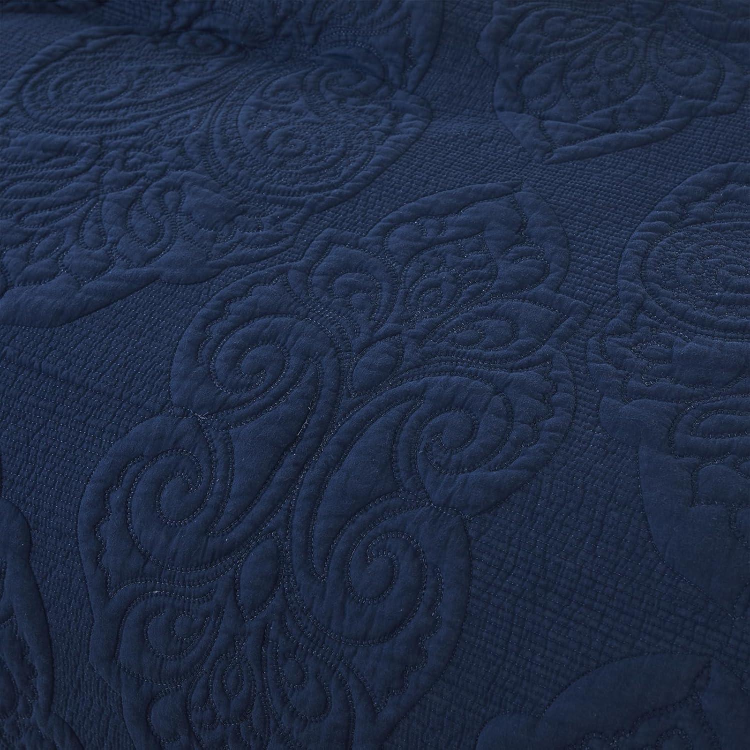 Austin Standard Geometric Shapes Coverlet Set