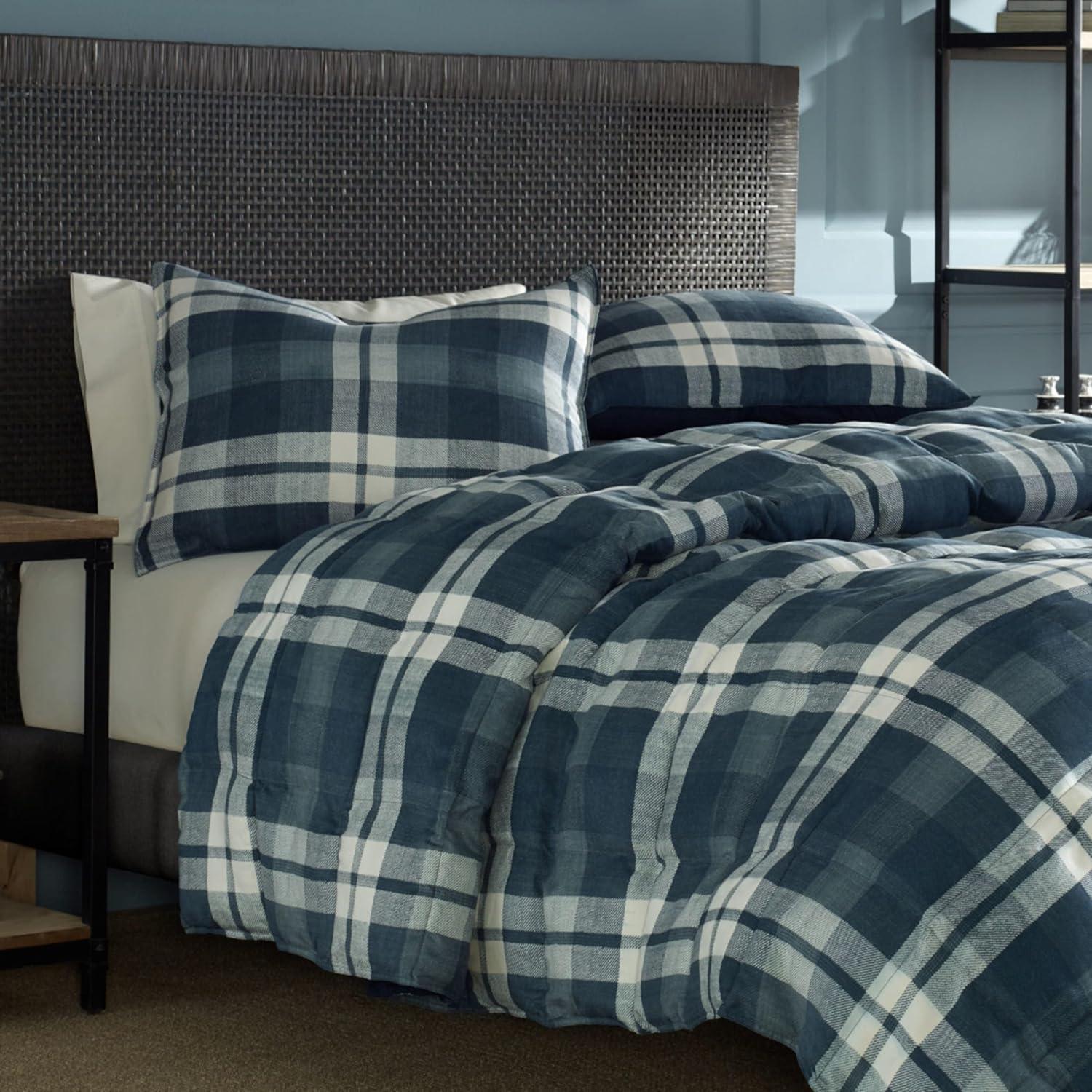 Crossview Plaid 2-Piece Navy Blue Micro Suede Twin/Twin XL Comforter Set