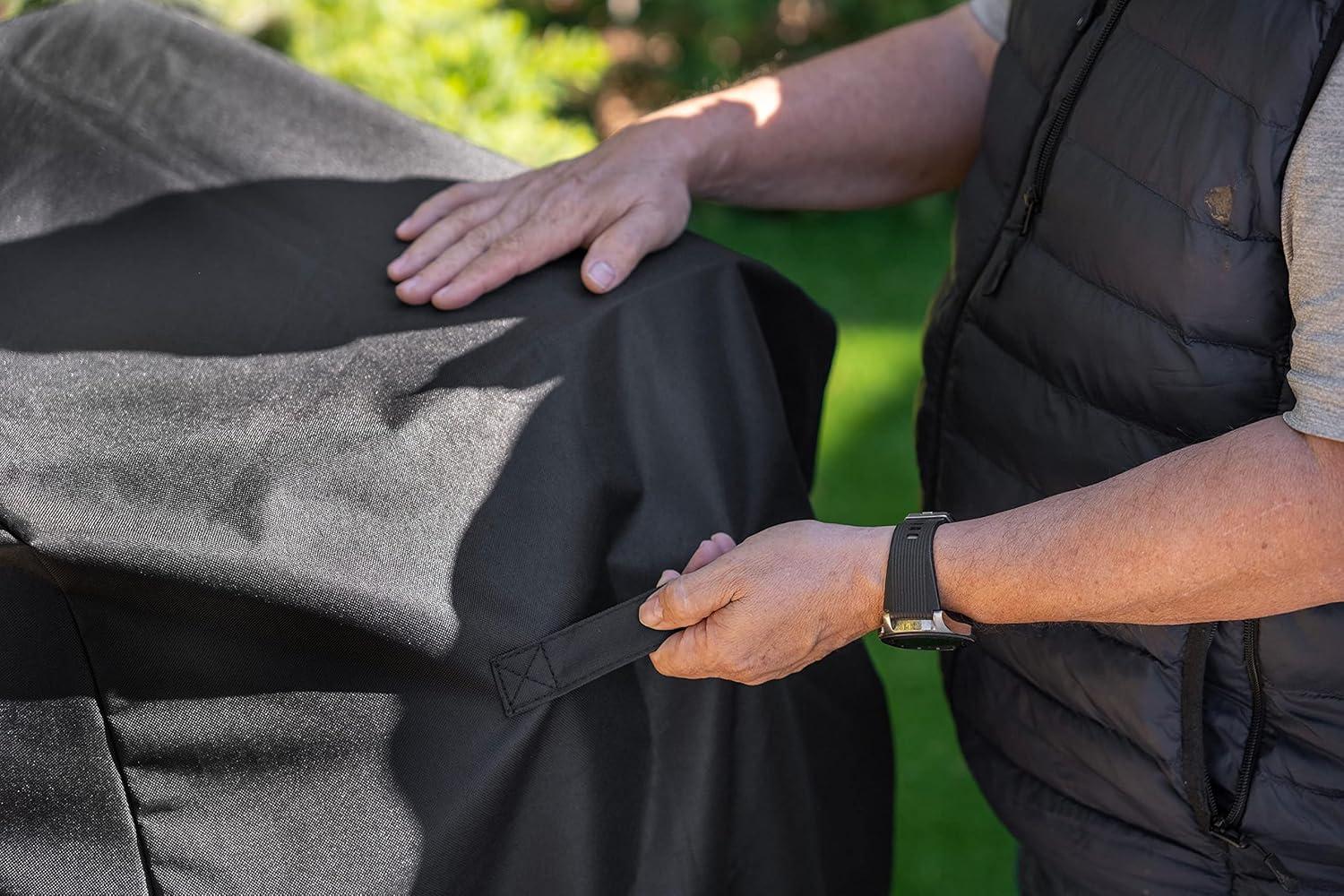 Kenmore Kenmore Grill Cover - 33-Inch Wide Cover Fits 2- and 3-Burner Gas Grills with Foldable Side Shelves