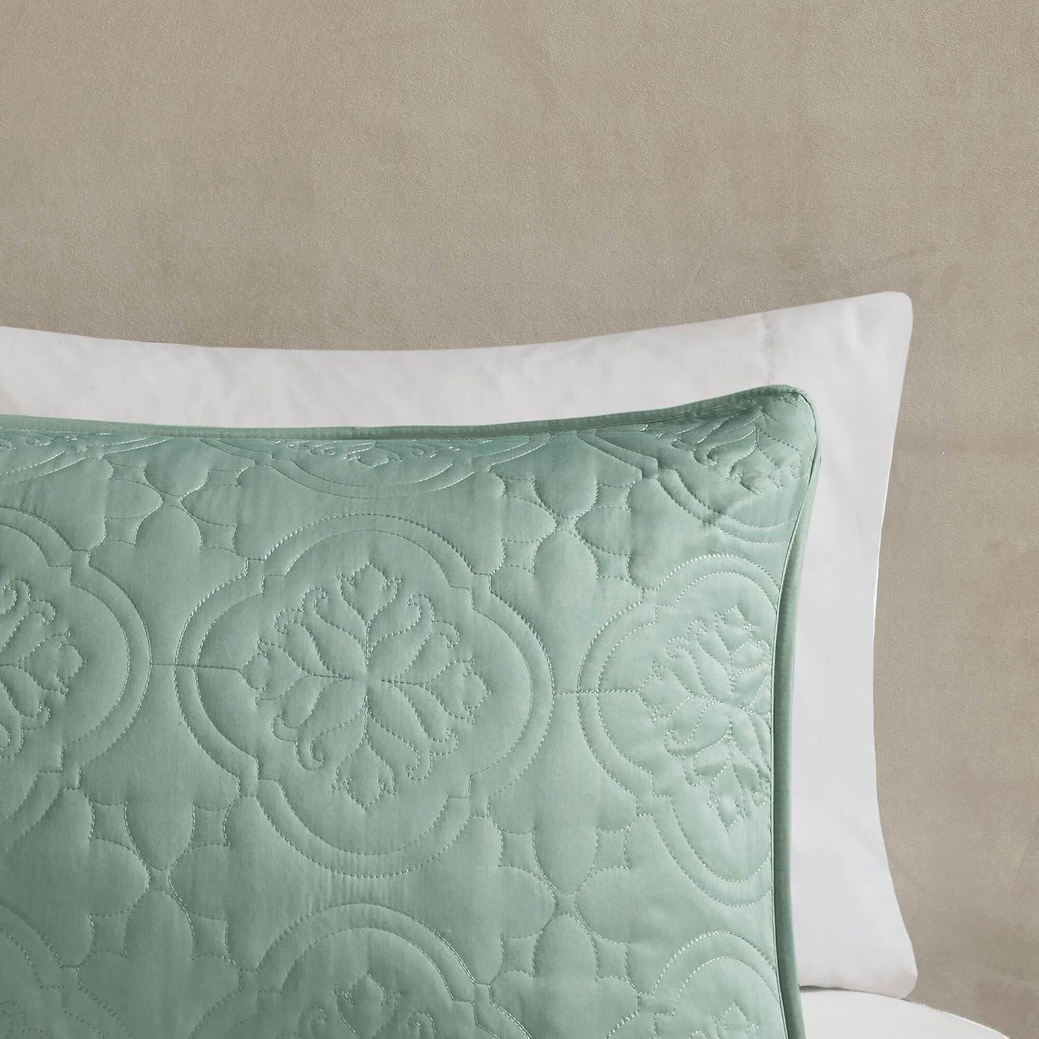 Seafoam Microfiber Reversible Full Bedspread Set