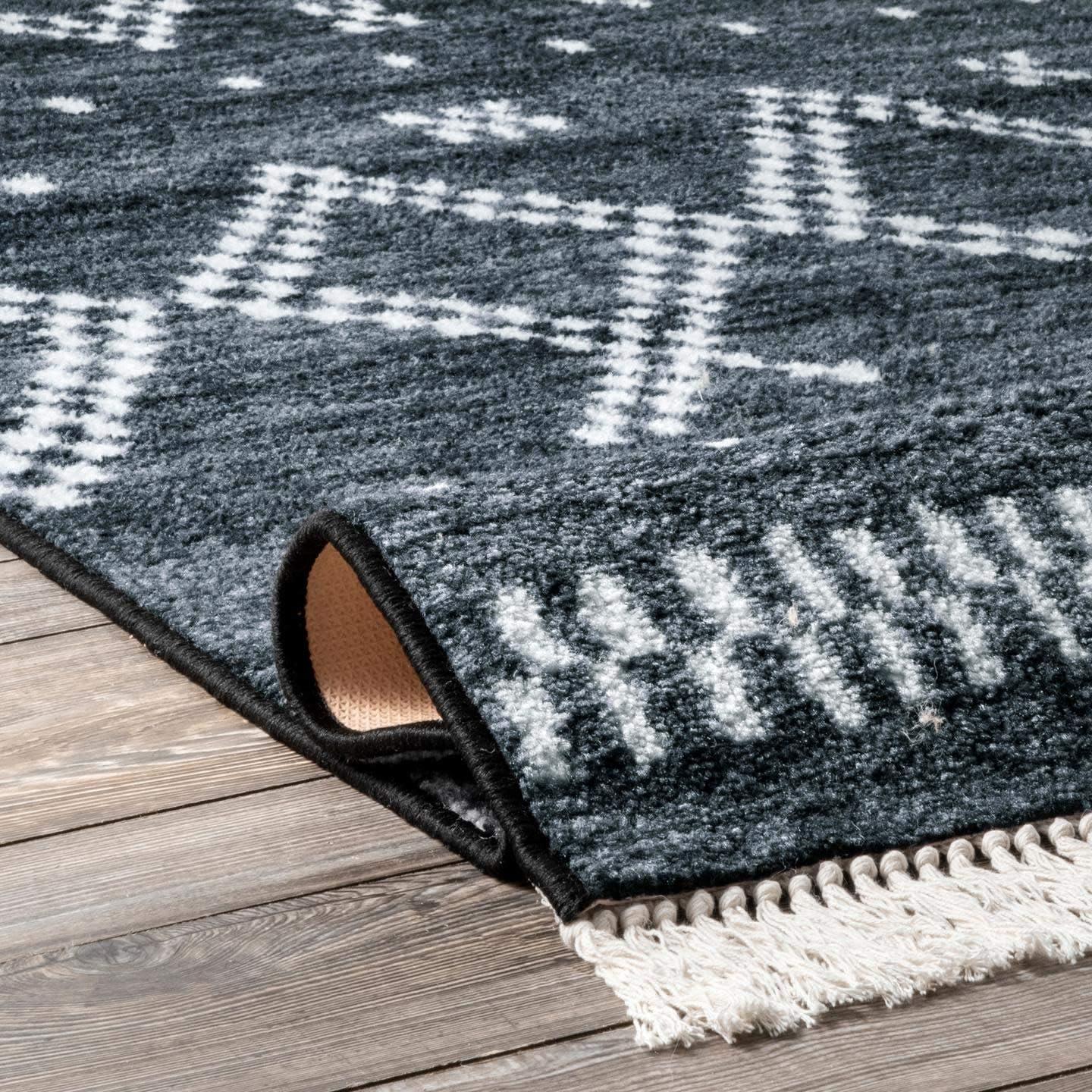 Majestic Navy Chevron 5' x 8' Synthetic Area Rug with Tassels