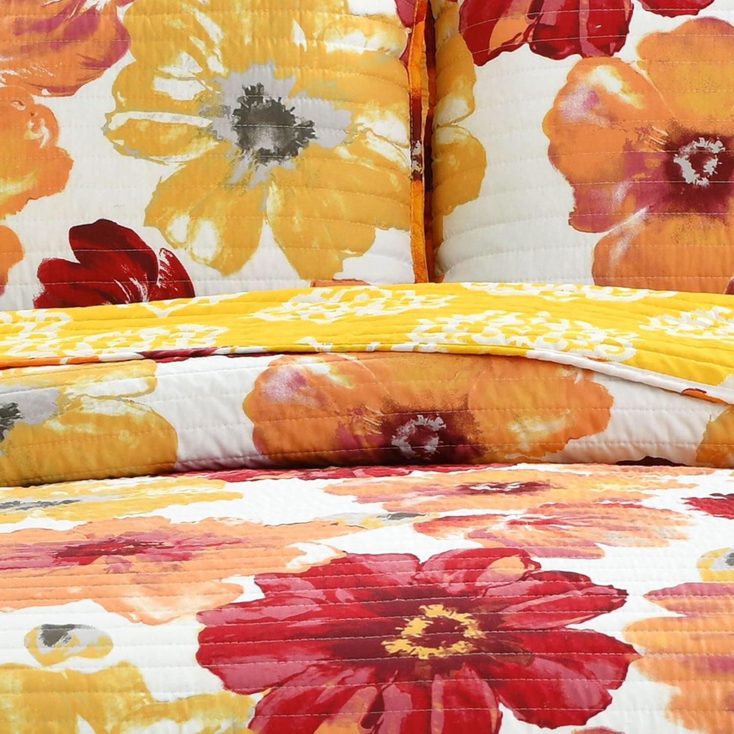 Lush Decor Leah Reversible Quilt Set