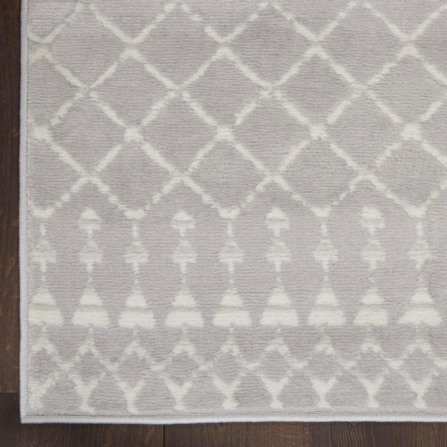 Gray Geometric Boho Chic 3' x 5' Area Rug