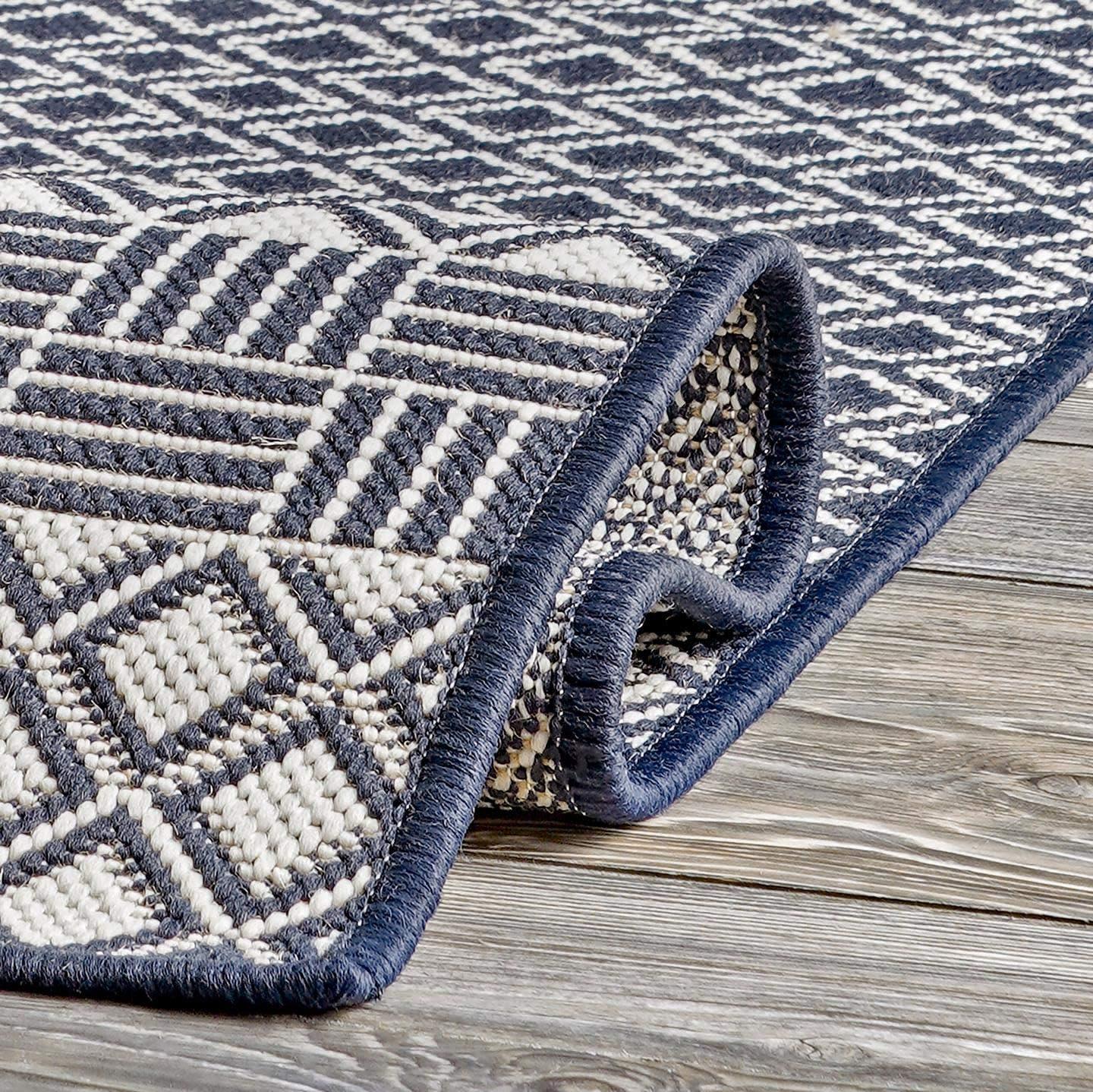 Nuloom Tilly Striped Lattice Indoor/Outdoor Area Rug