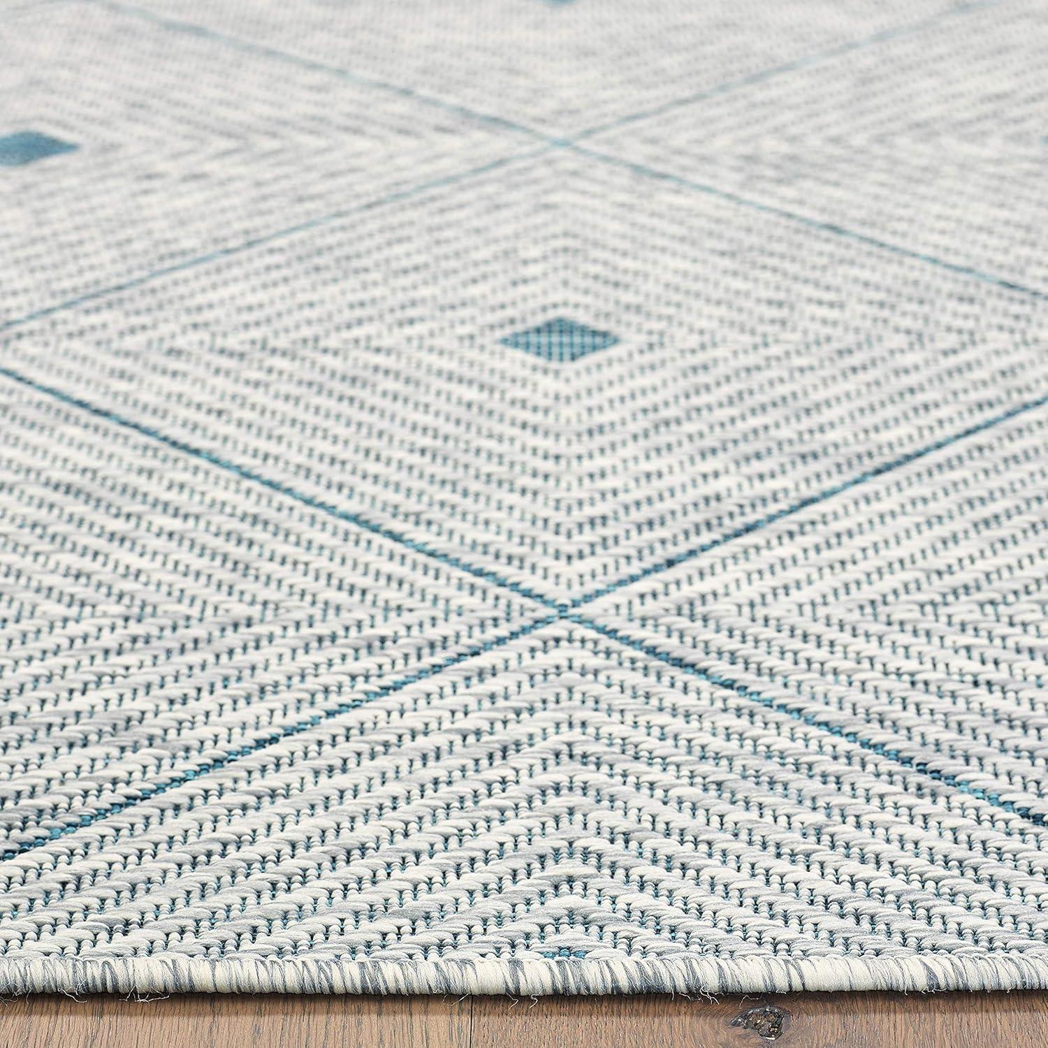 LR Home Victoria 5' x 8' Blue/Gray Diamond Indoor/Outdoor Area Rug
