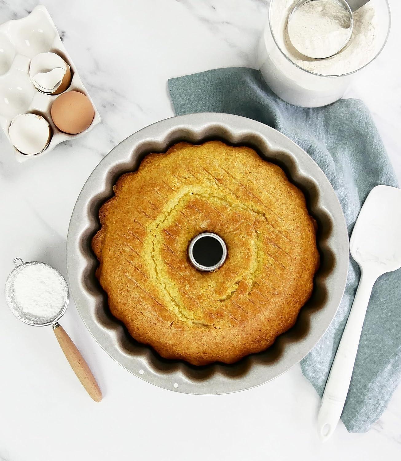 Silver Nonstick Silicone Scalloped Tube Cake Pan