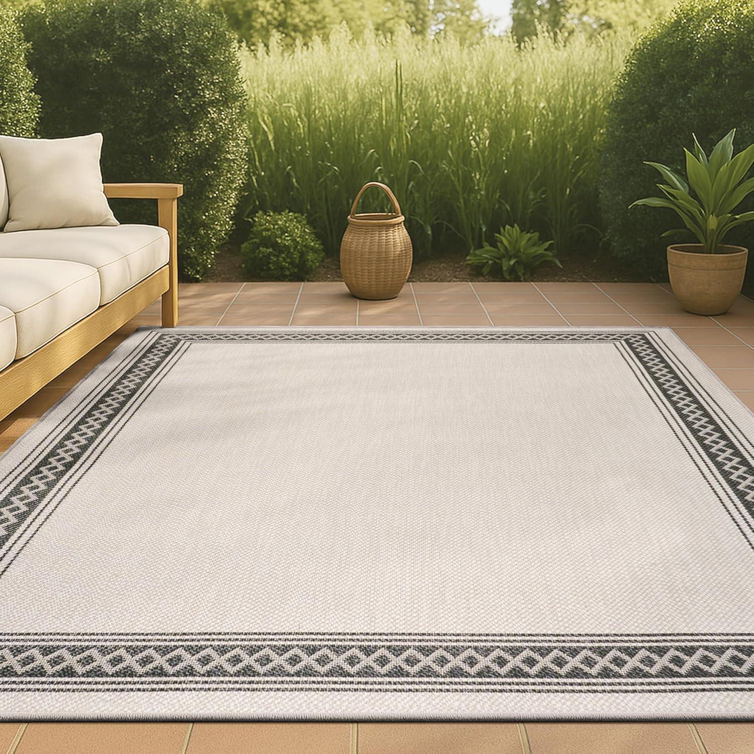 3' x 5' Lucia Classic Diamond Border Indoor/Outdoor Area Rug, Cream/Black - JONATHAN Y
