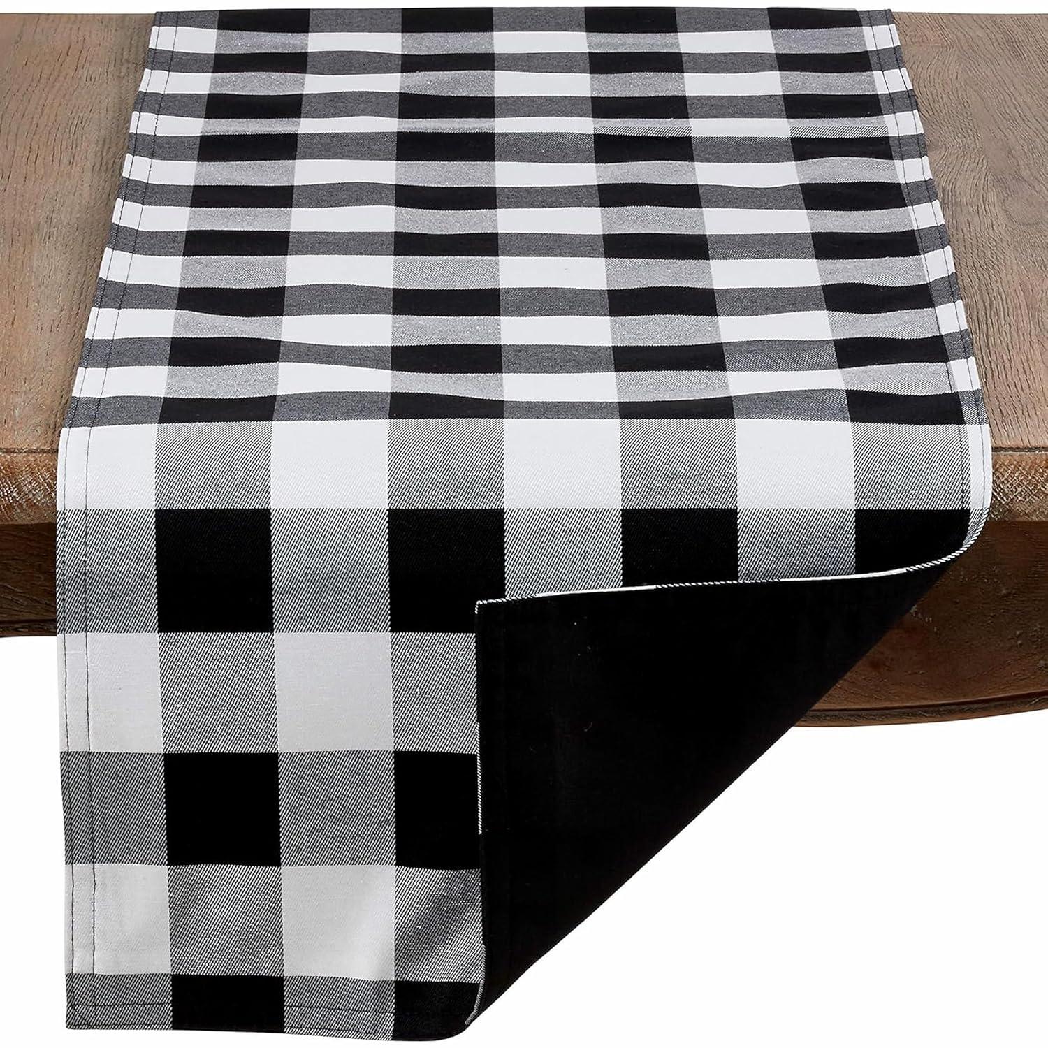 Saro Lifestyle Cotton And Poly Blend Table Runner With Plaid Design, Black, 16" x 72"
