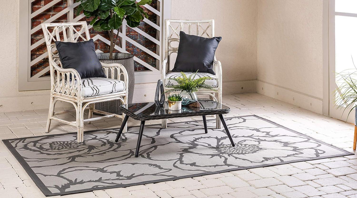 Gray Rectangular Stain-Resistant Synthetic Outdoor Rug, 3x5 ft