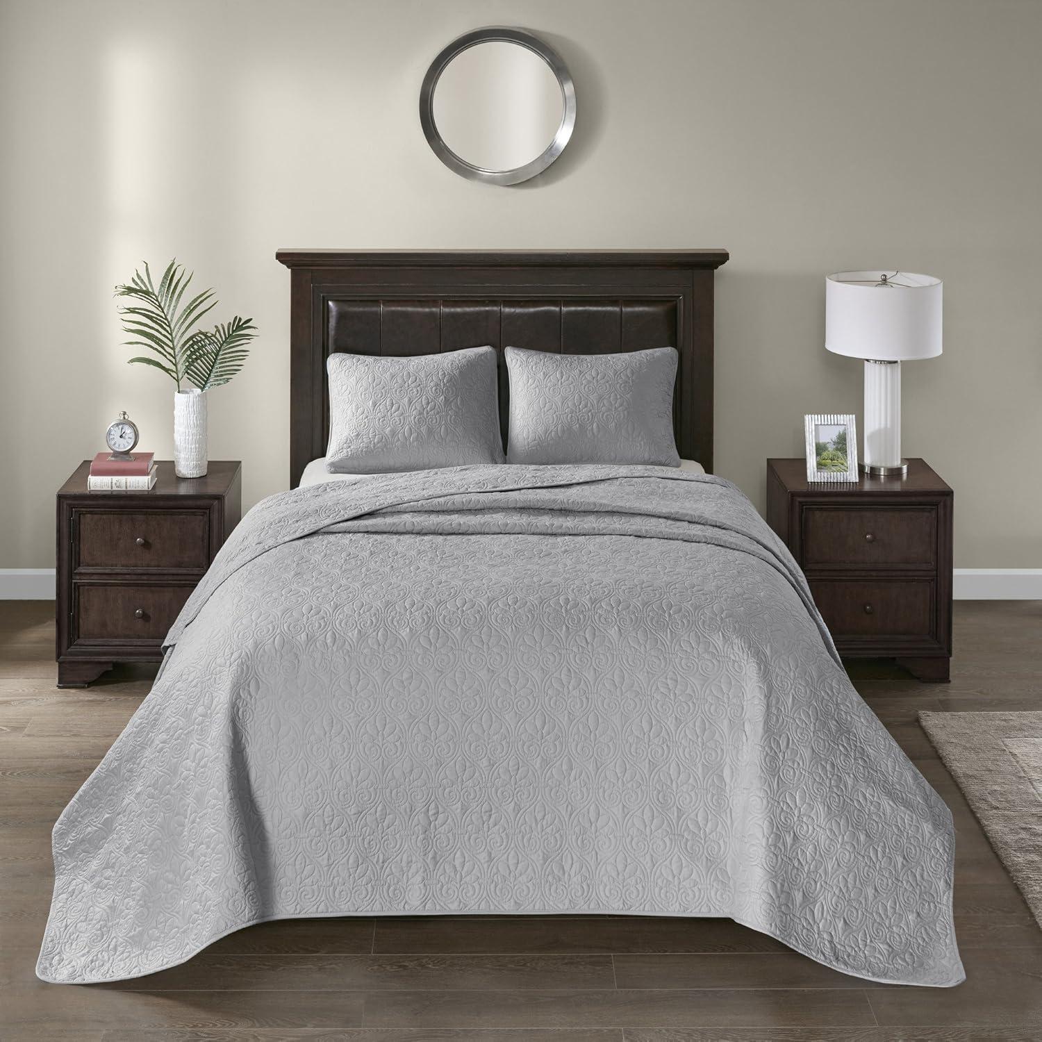 Quebec Reversible Coverlet Set