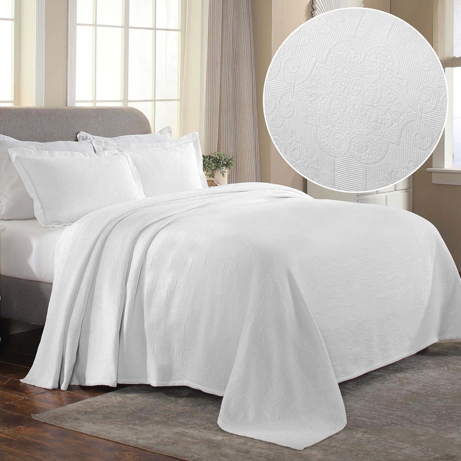 Superior Superior Florin Matelasse Jacquard Scrolling Medallion Cotton Bedspread Set With Pillow Shams