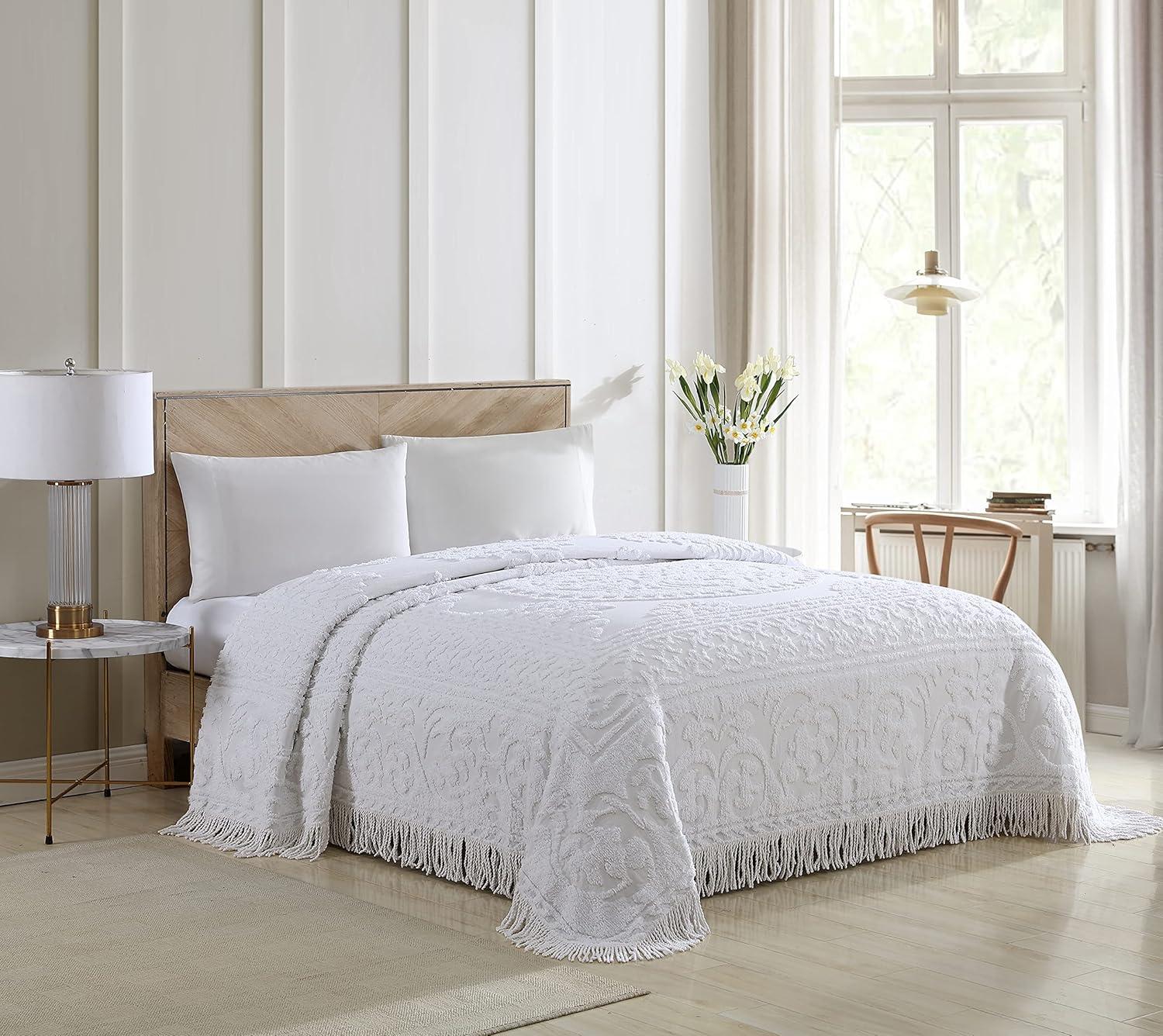 Beatrice Home Fashions Medallion Cotton Farmhouse / Country Quilt