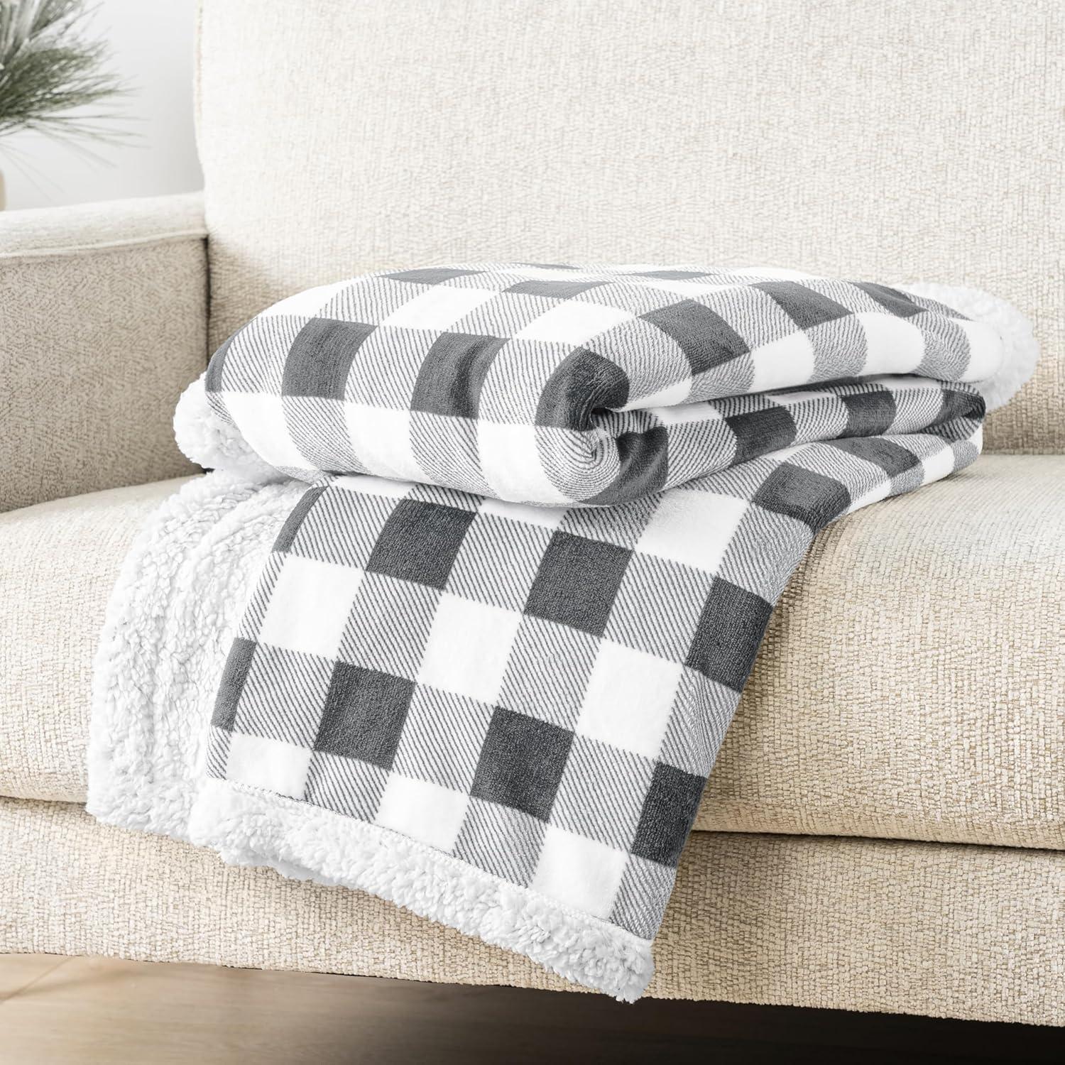 Pavilia Hand Woven Throw Blanket