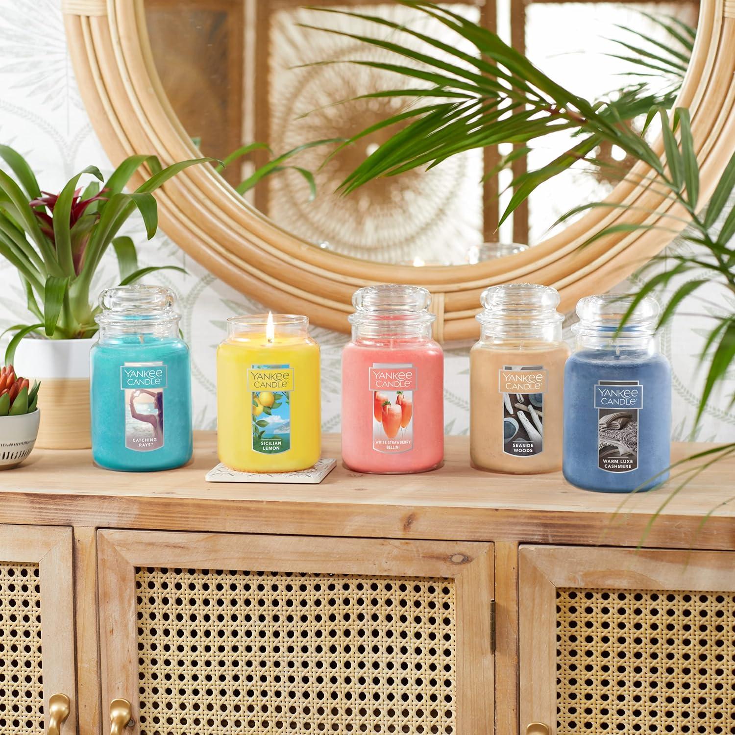 Yankee Candle Vela Sicilian con Aroma a Limón Premium Grado Parafina Wax con hasta 150 Horas de Combustión, Frasco Grande