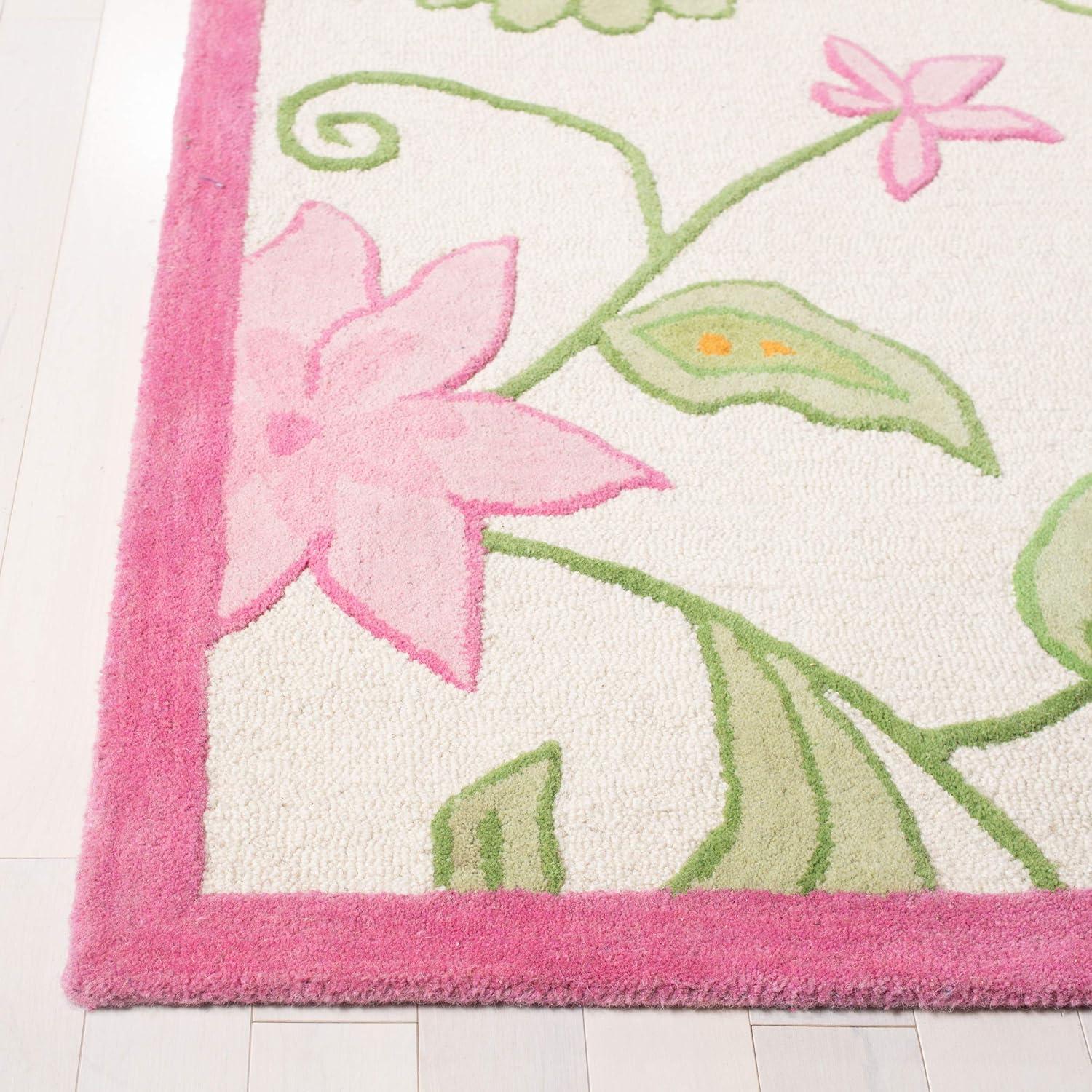 SAFAVIEH Kids Trecia Floral Area Rug, Ivory/Pink, 3' x 5'