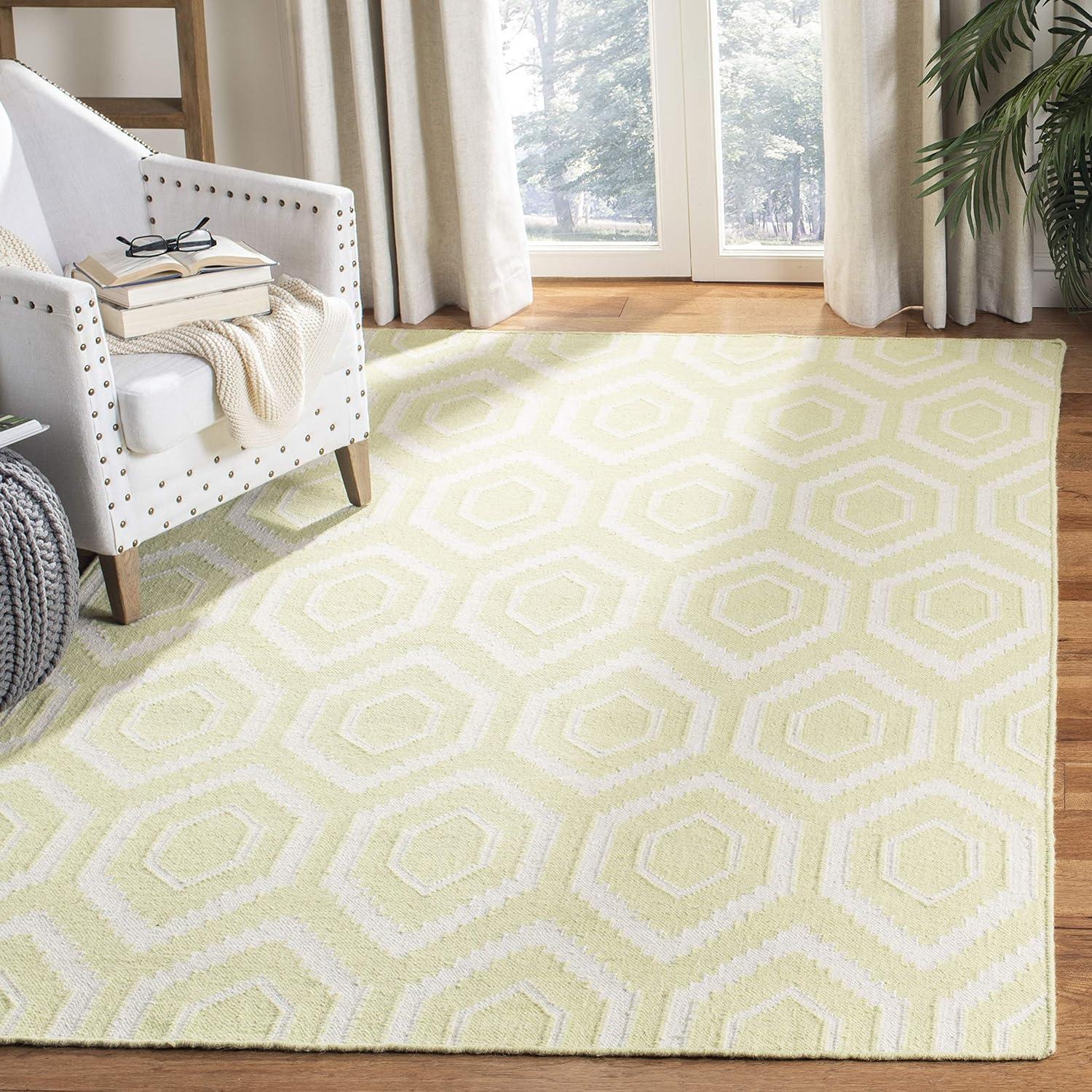 SAFAVIEH Dhurrie Bianca Geometric Hexagons Wool Area Rug, Green/Ivory, 9' x 12'