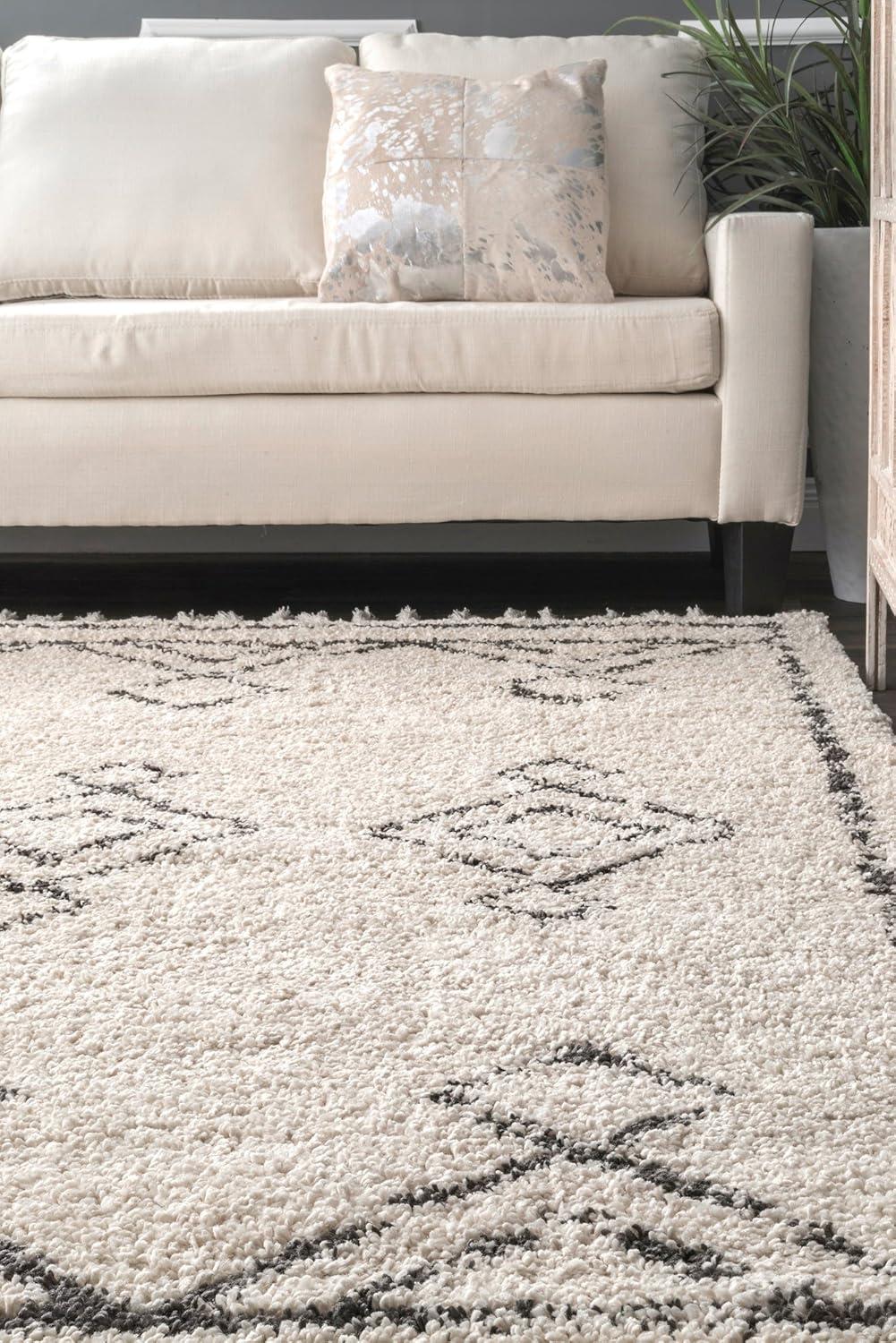 Nuloom Mackie Moroccan Diamond Tassel Indoor Area Rug