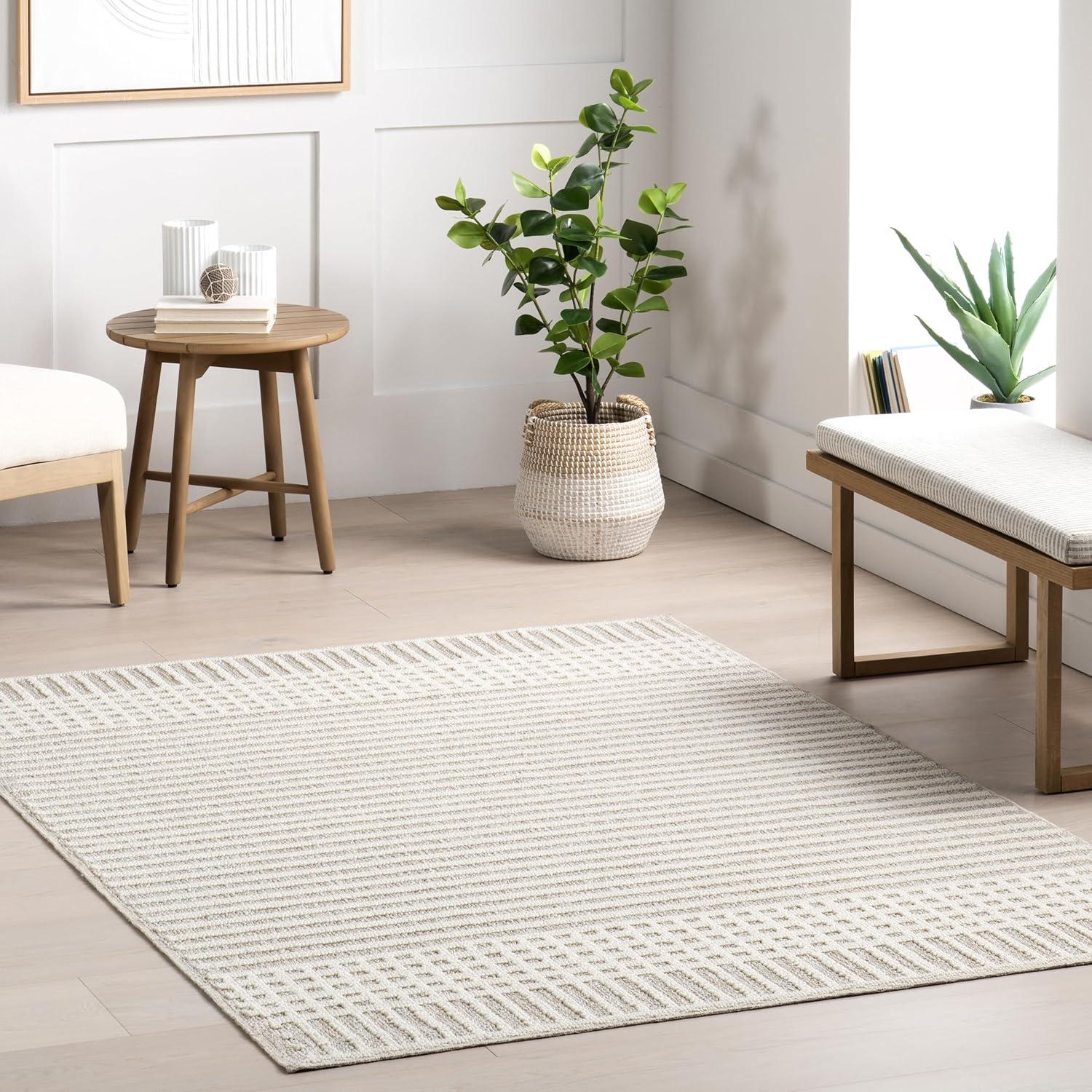 Yulia Light Grey Geometric Washable Synthetic 4' x 6' Rug