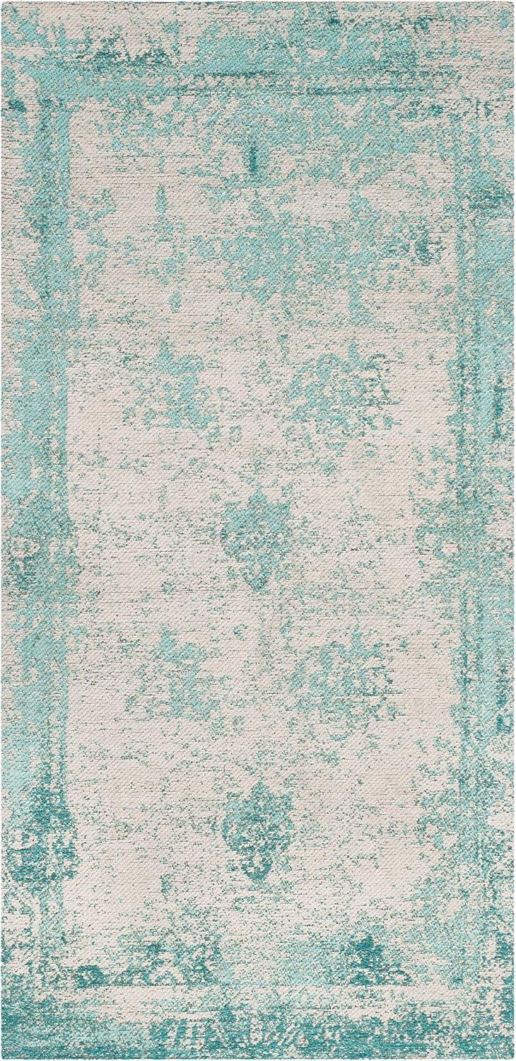 Classic Vintage CLV125 Power Loomed Accent Rug - Turquoise - 2'4"x4'8" - Safavieh.