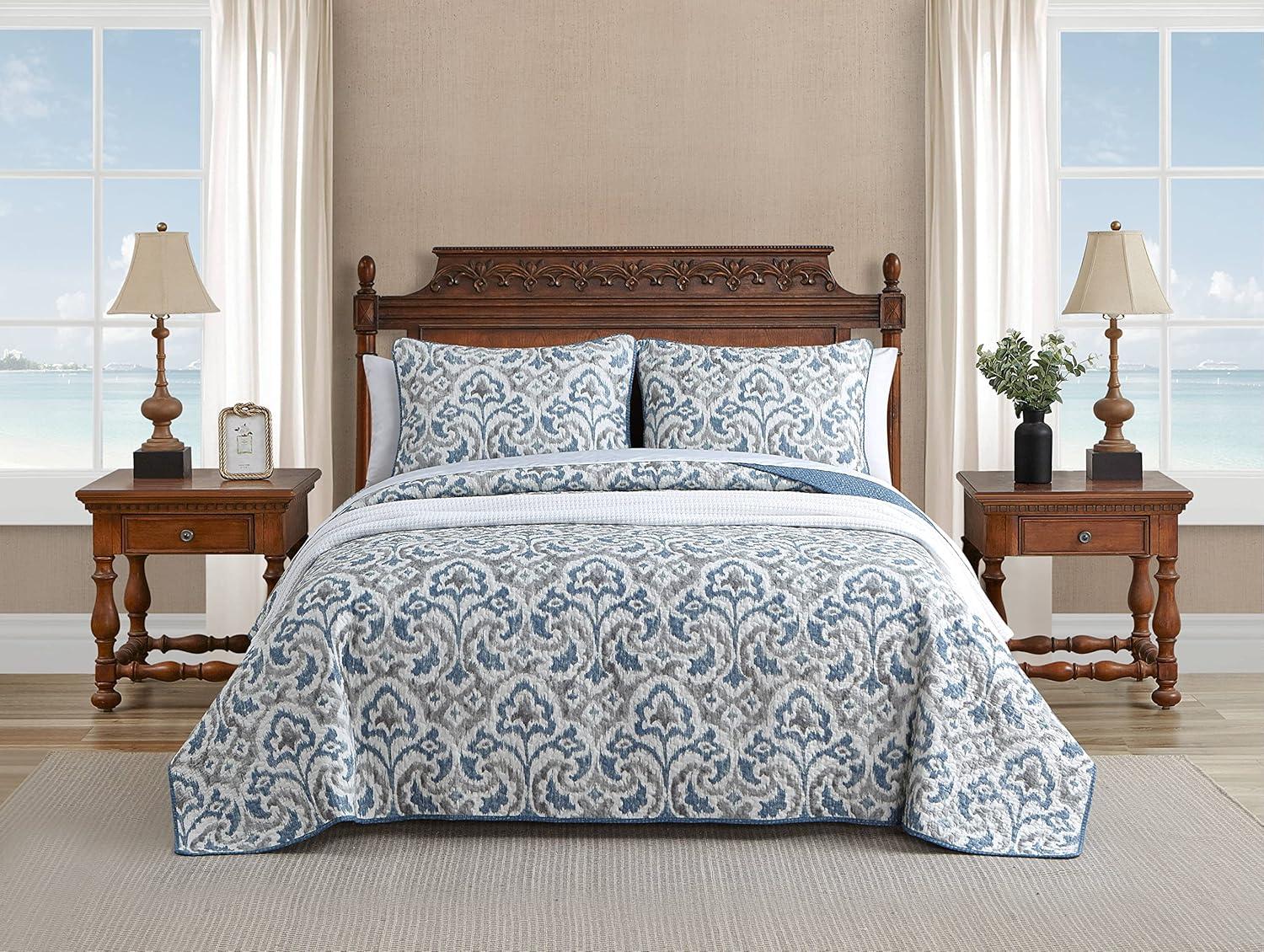 Cape Verde Reversible Quilt Set