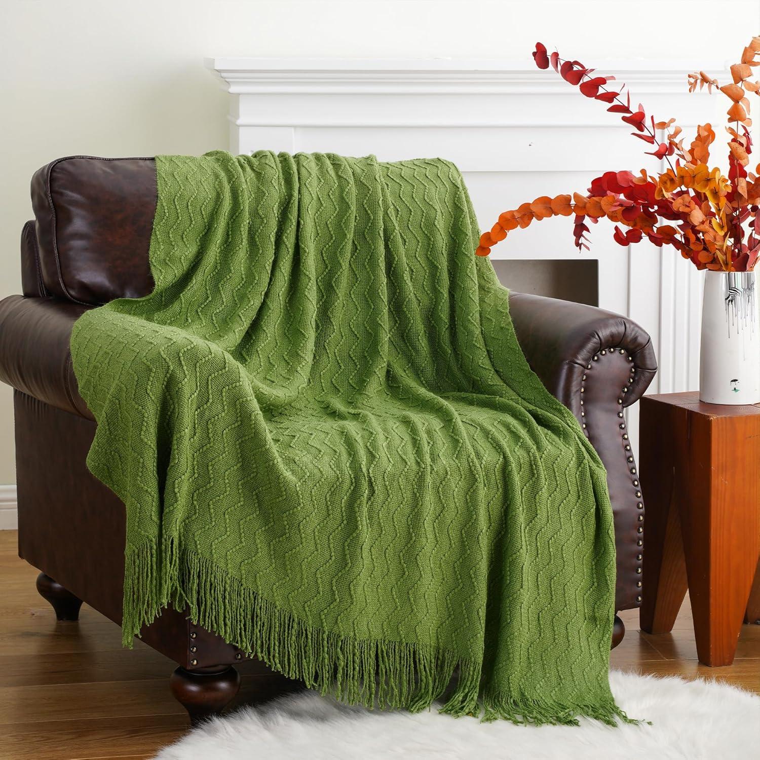 Battilo Green Throw Blanket for Couch, Textured Soft Green Blanket Throw,Dorm Essentials,50"x60"